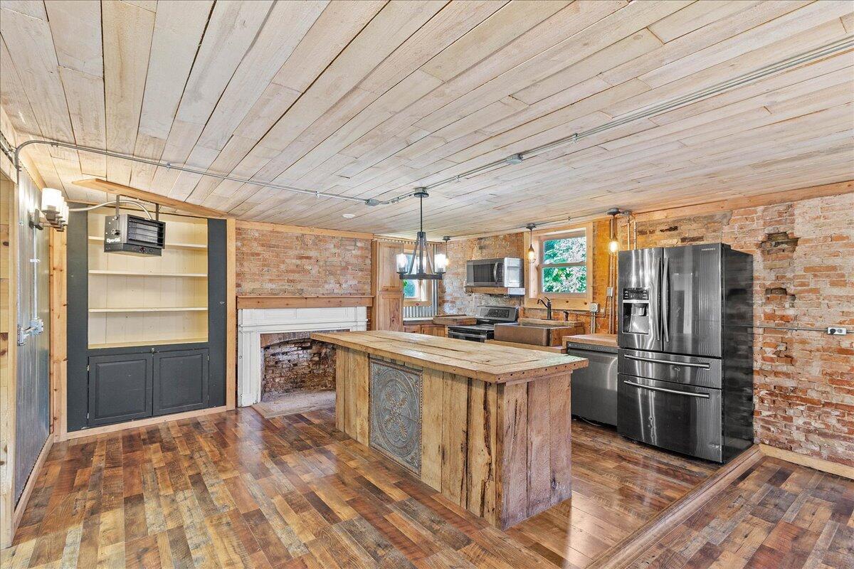 4765-4767 National Road, Springfield, Ohio 45505