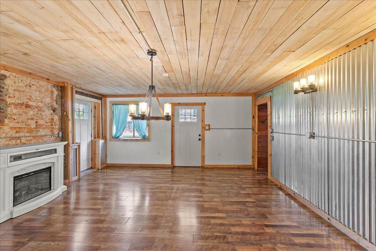 4765-4767 National Road, Springfield, Ohio 45505