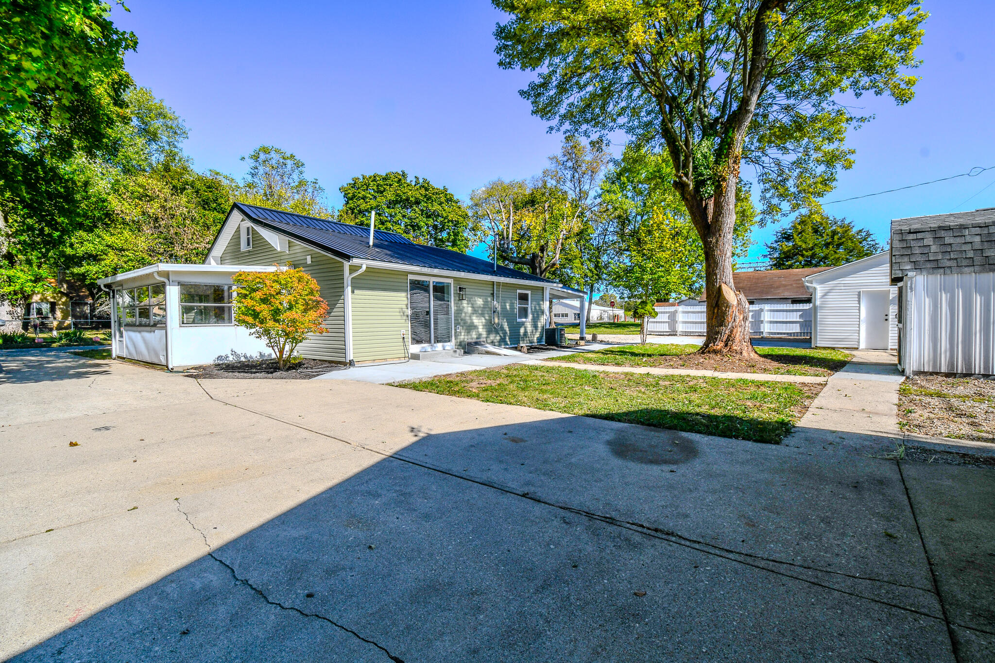 15 Tulip Road, Medway, Ohio 45341