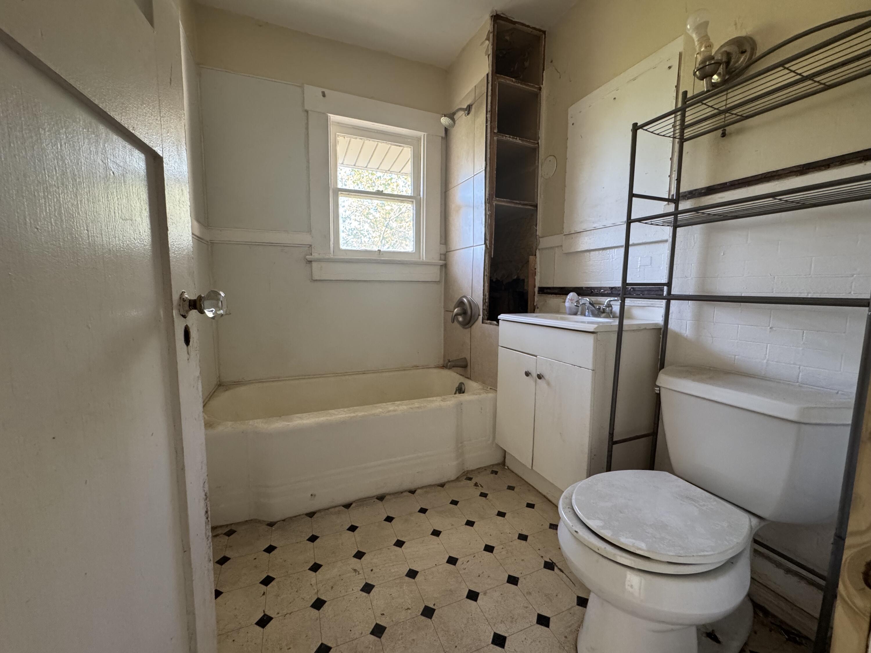 1011 Manhattan Avenue, Dayton, Ohio 45406
