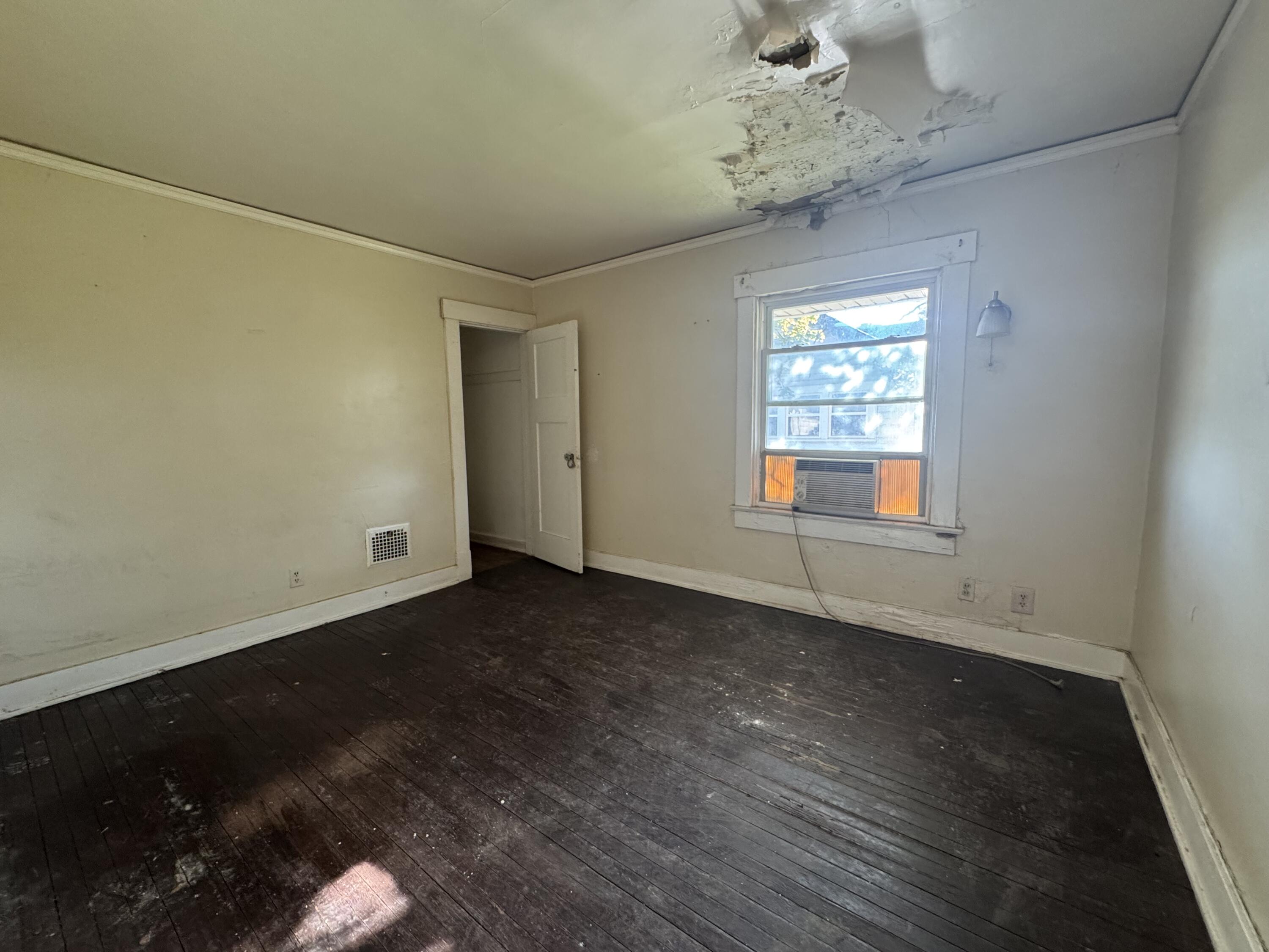1011 Manhattan Avenue, Dayton, Ohio 45406