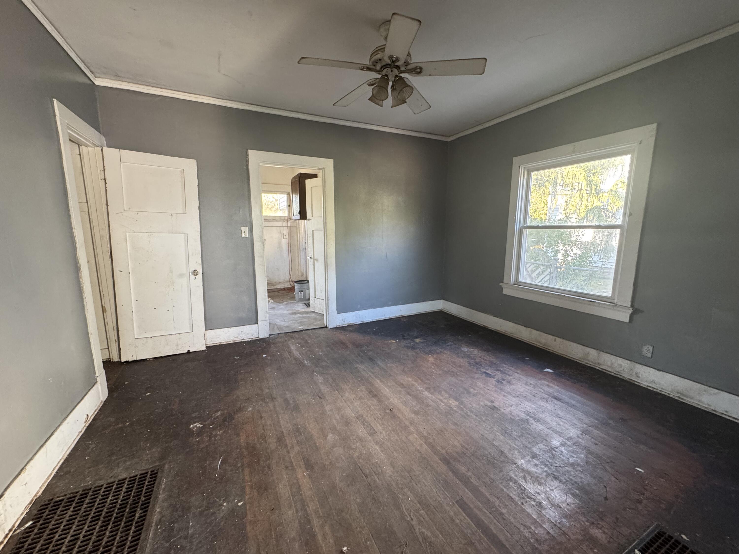 1011 Manhattan Avenue, Dayton, Ohio 45406