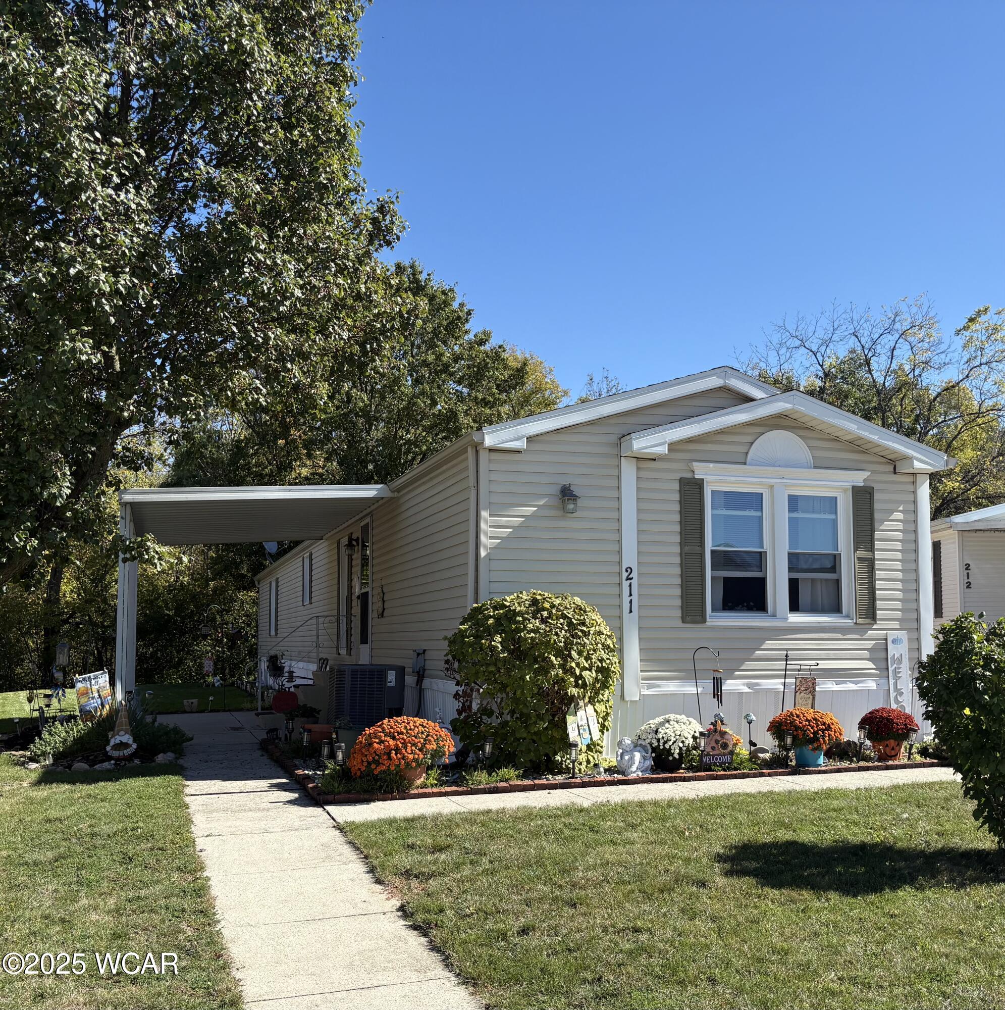 211 Pinewood Circle, Lima, Ohio