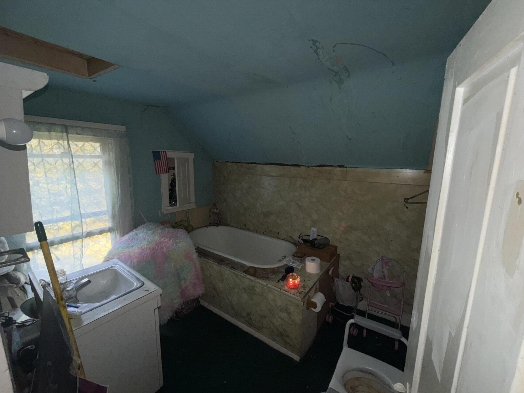 3587 Lower Valley Pike, Springfield, Ohio 45506