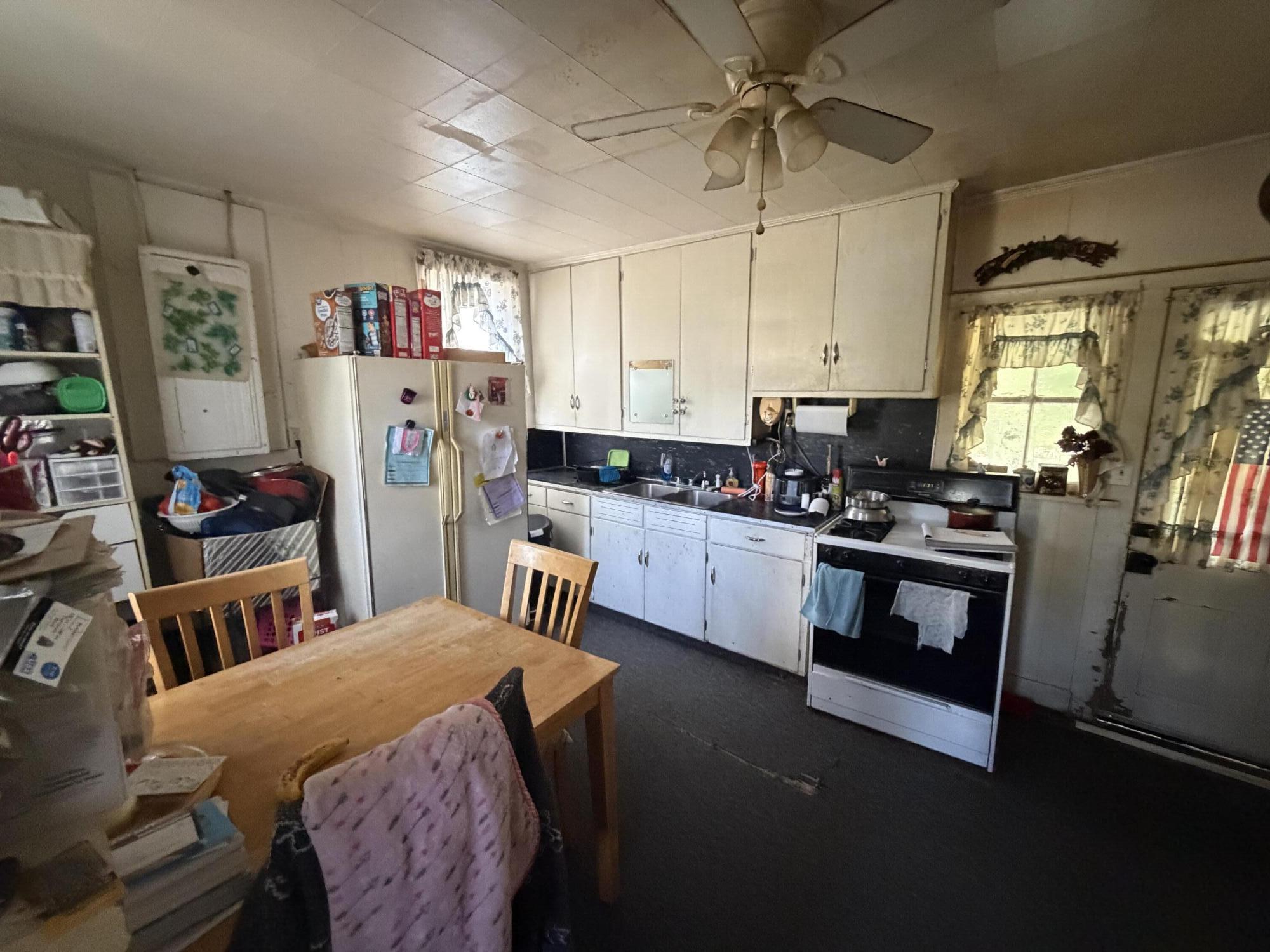 3587 Lower Valley Pike, Springfield, Ohio 45506