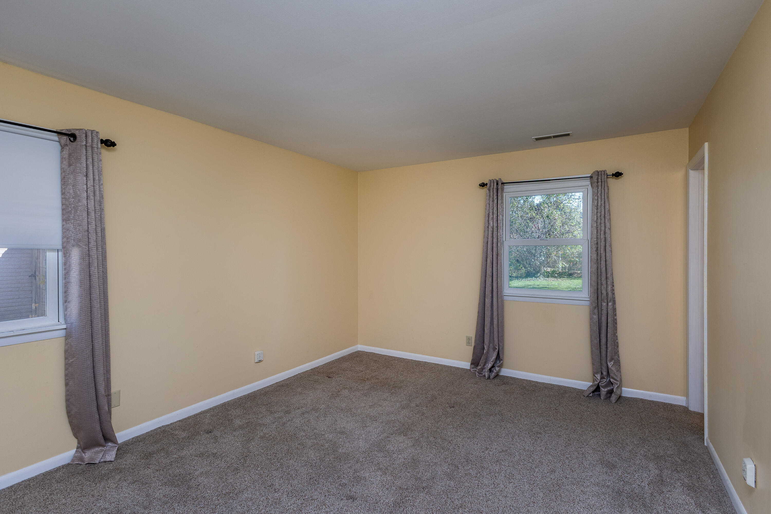 1075 Crestview Drive, Troy, Ohio 45373