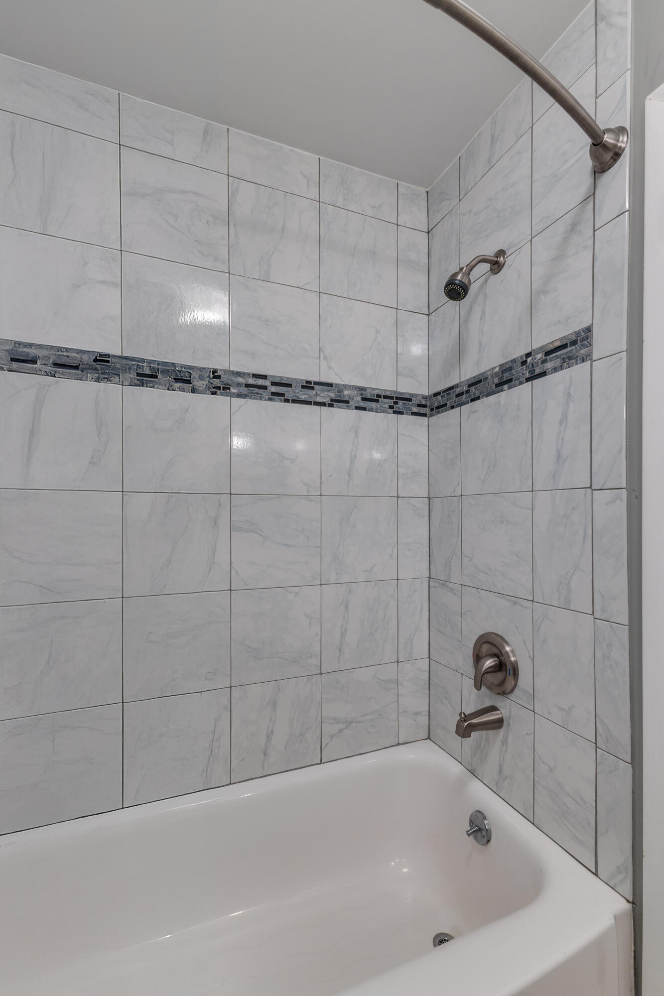 1075 Crestview Drive, Troy, Ohio 45373