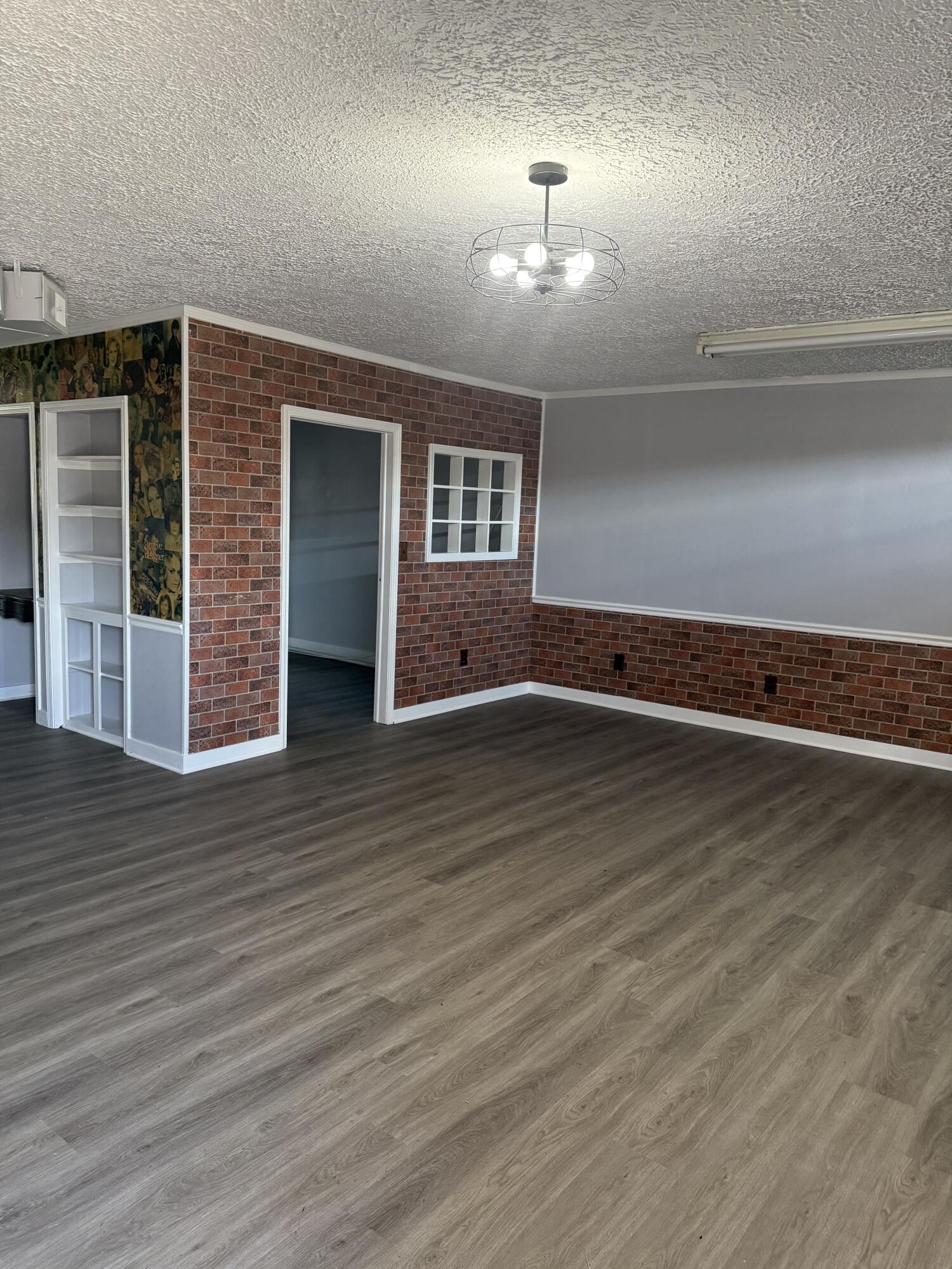 25 Main, North Hampton, Ohio 45349