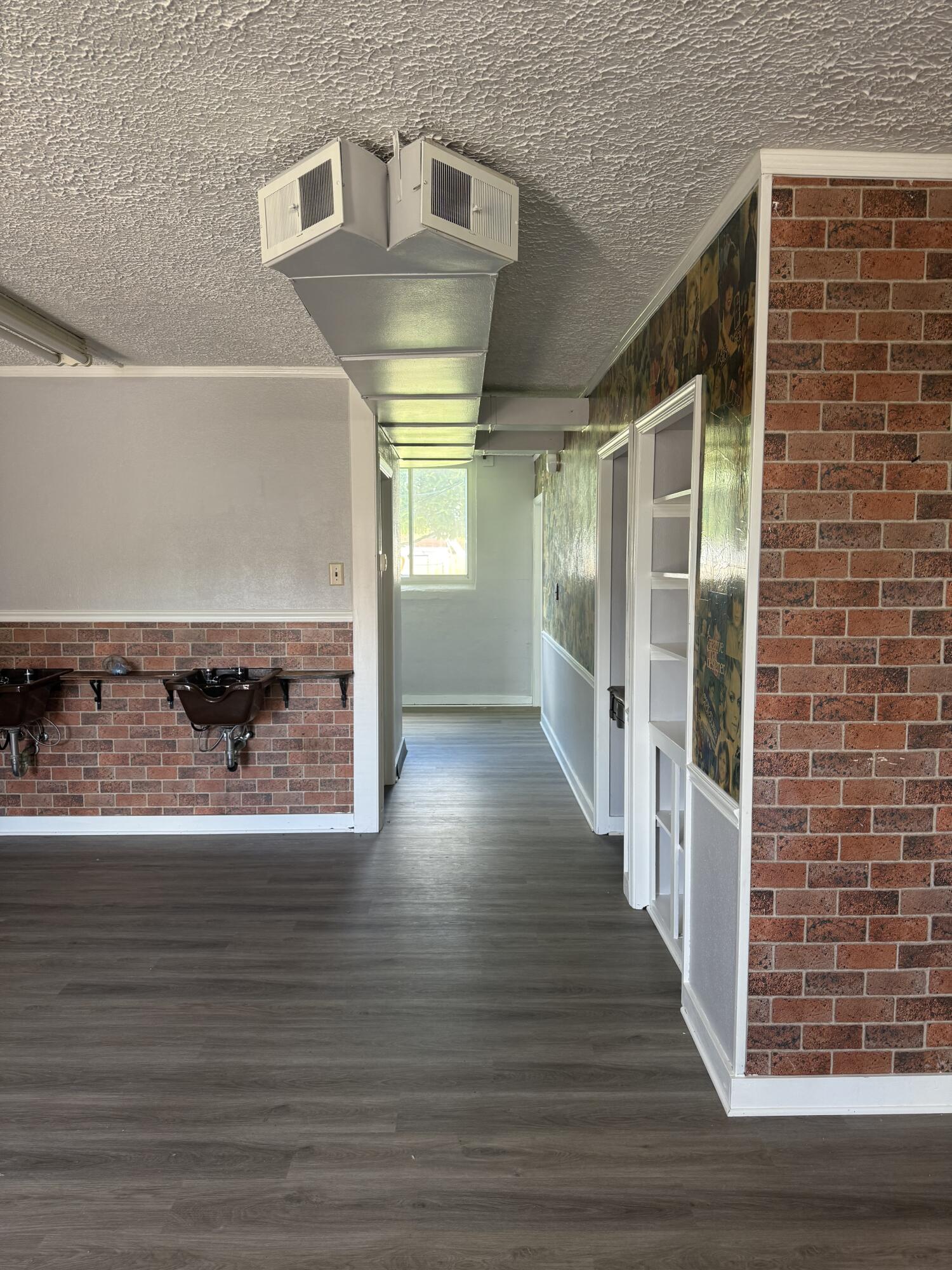 25 Main, North Hampton, Ohio 45349