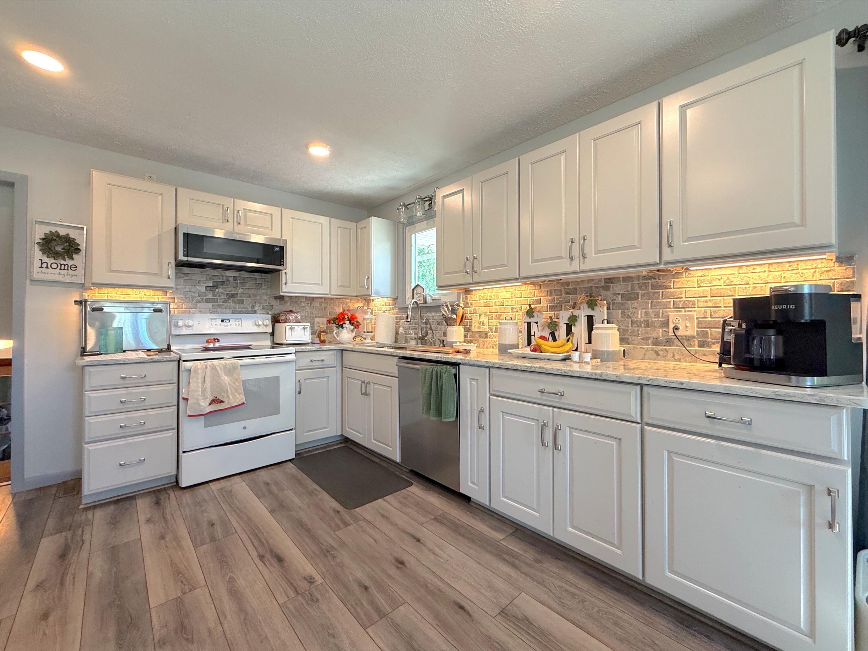 4435 State Route 274, Huntsville, Ohio 43324