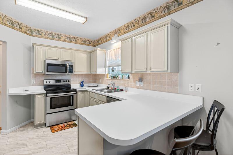 910 Cambridge, Troy, Ohio 45373