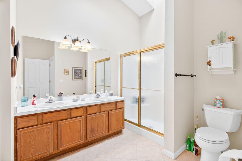 910 Cambridge, Troy, Ohio 45373