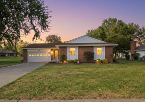 322 Cole Drive, Wapakoneta, Ohio 45895, 3 Bedrooms Bedrooms, ,2 BathroomsBathrooms,Residential,For Sale,Cole,1042006