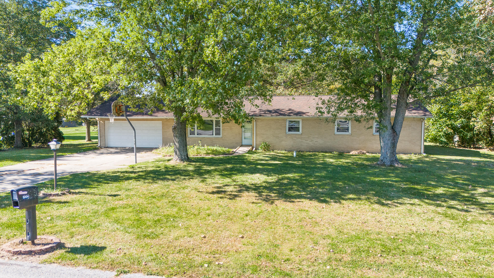 5834 Lake Avenue, Greenville, Ohio 45331