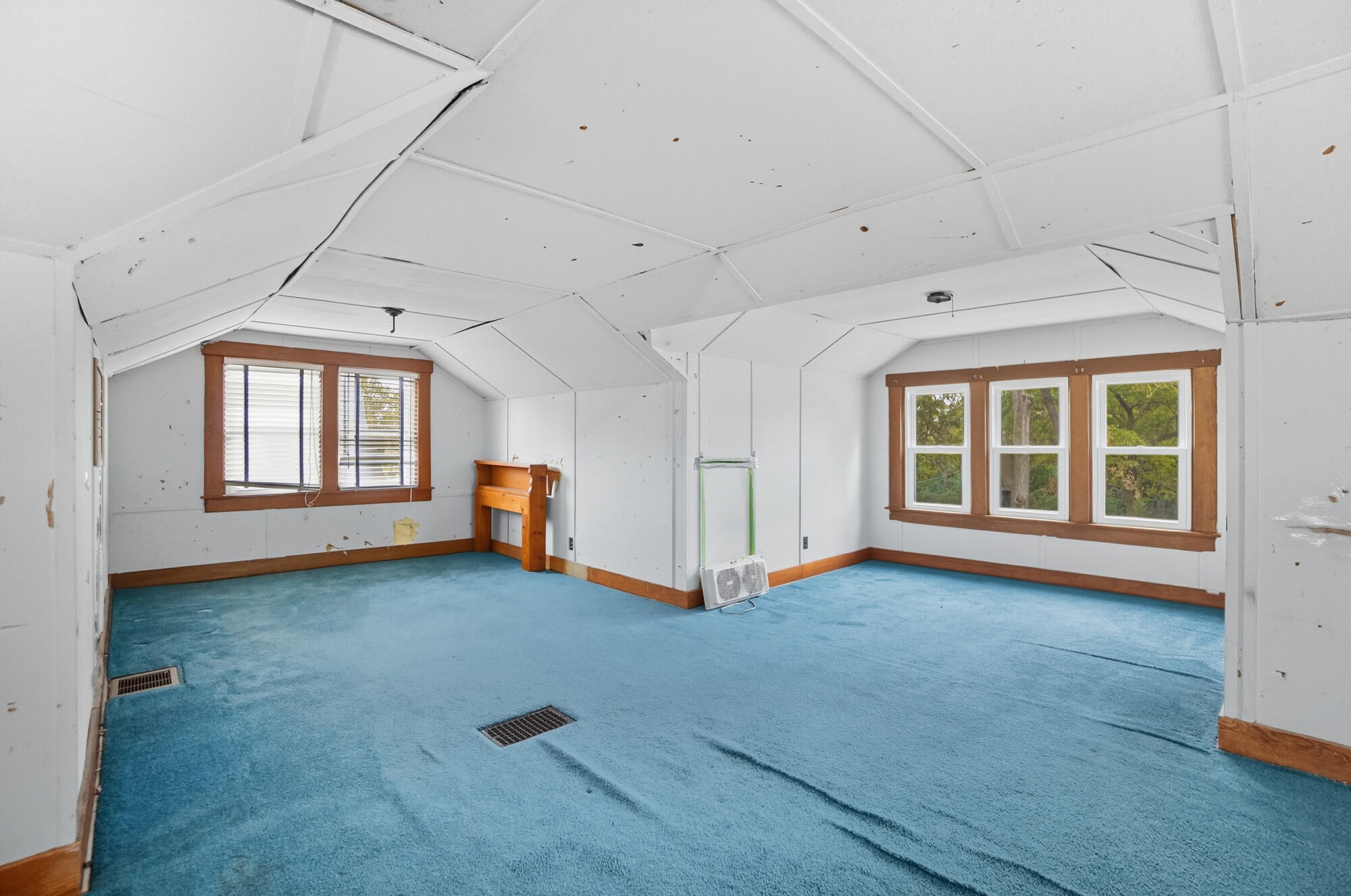 525 Light Street, Springfield, Ohio 45506
