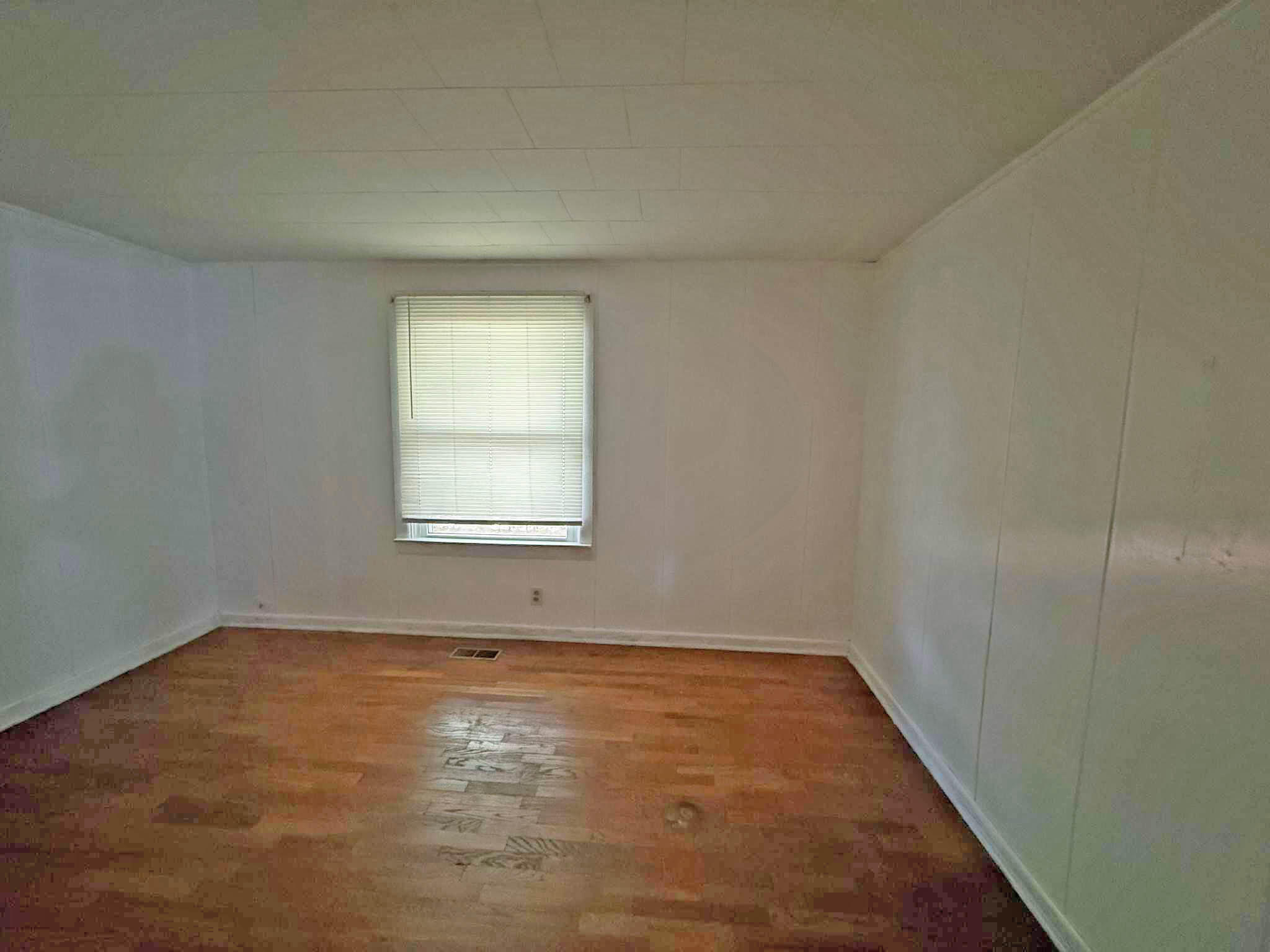 1206 Echo Lake Drive, Piqua, Ohio 45356