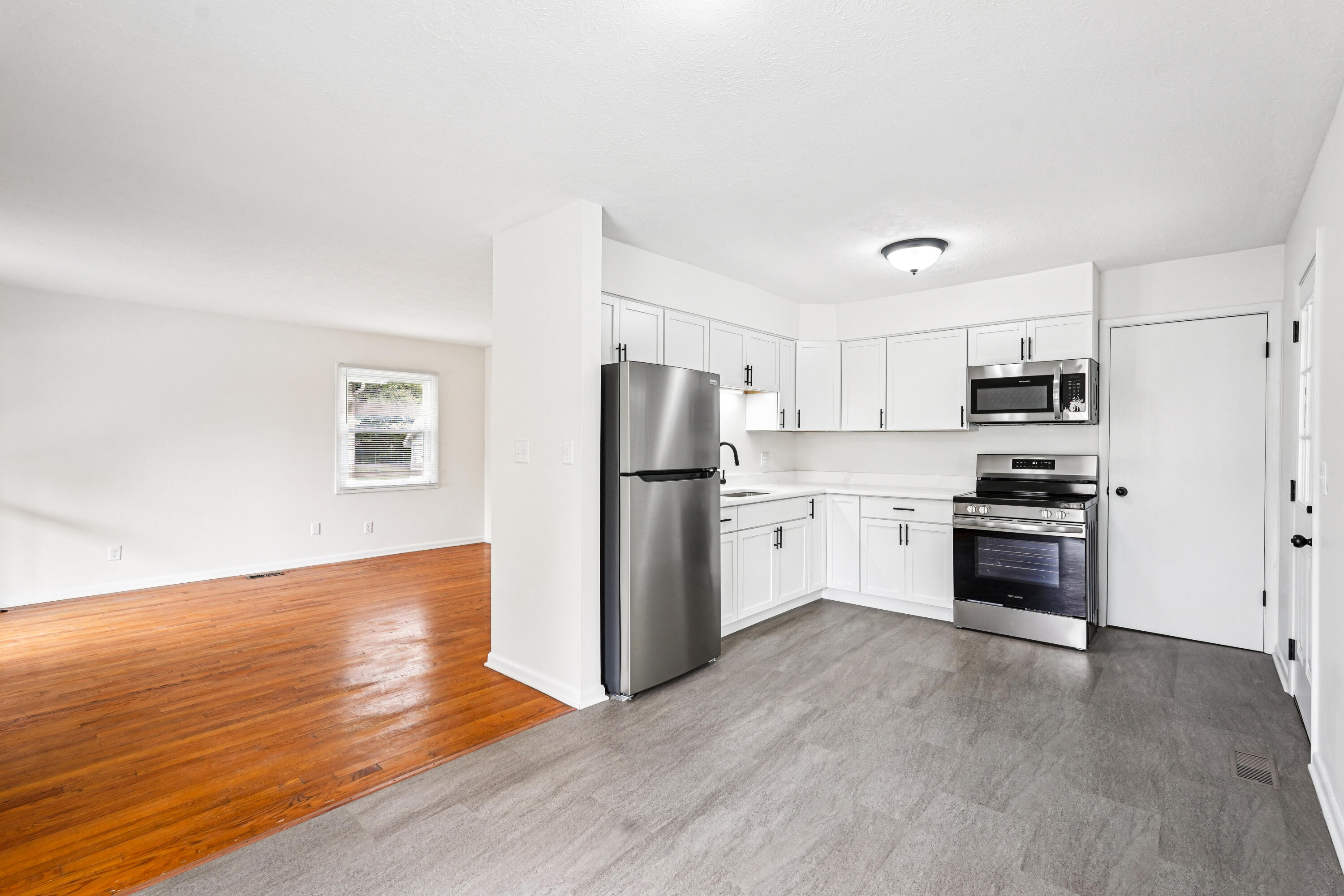 1316 Cedarview Drive, Springfield, Ohio 45503