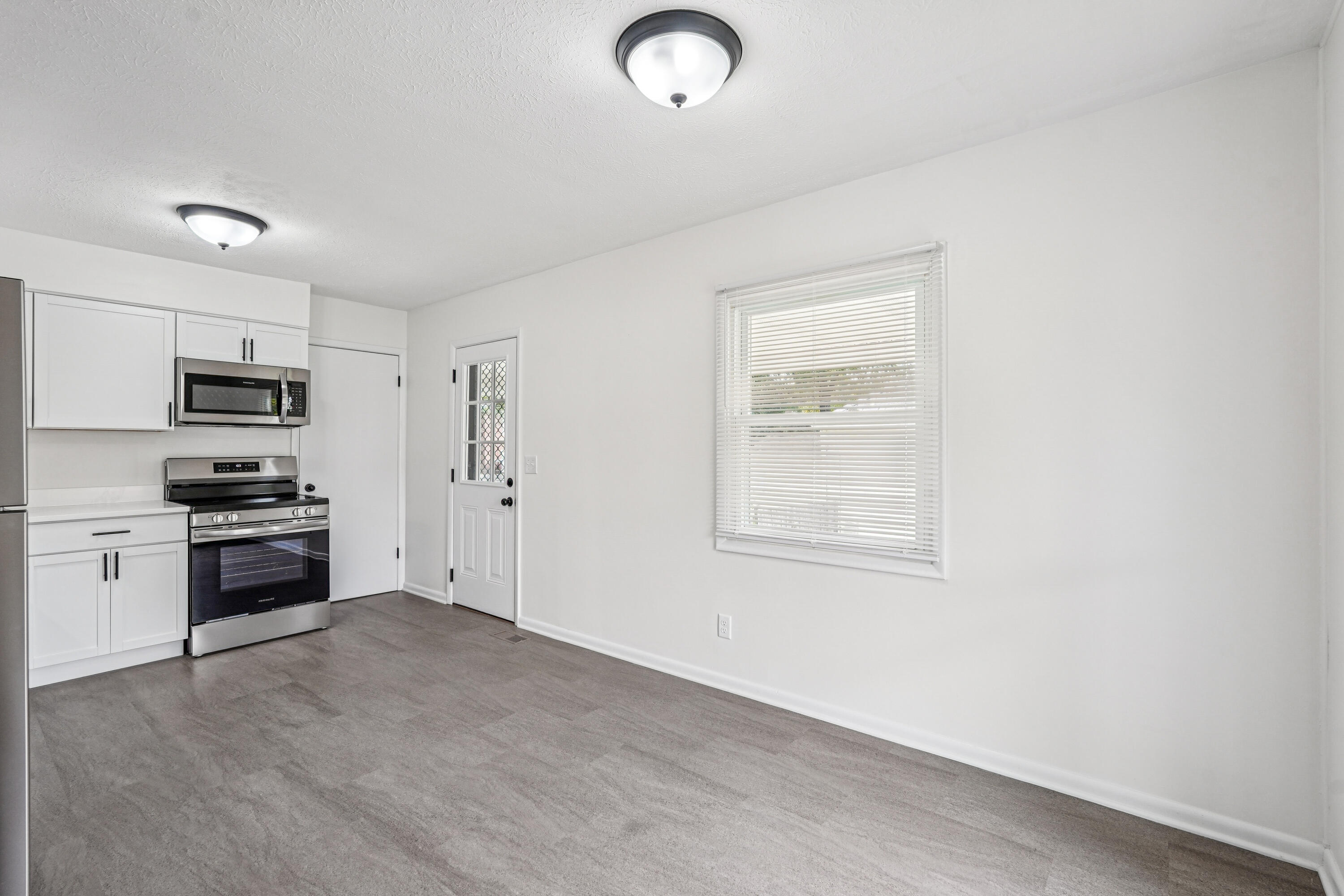 1316 Cedarview Drive, Springfield, Ohio 45503