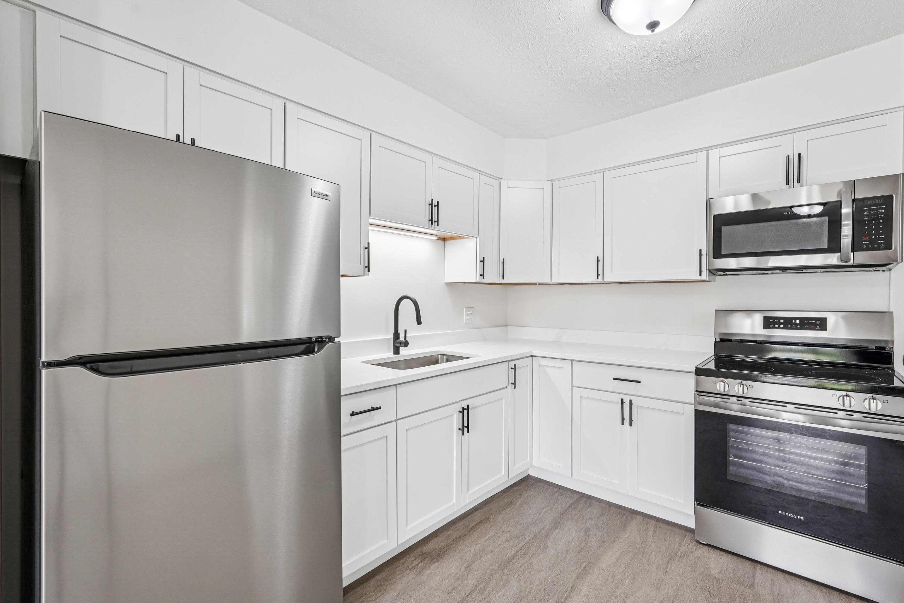 1316 Cedarview Drive, Springfield, Ohio 45503