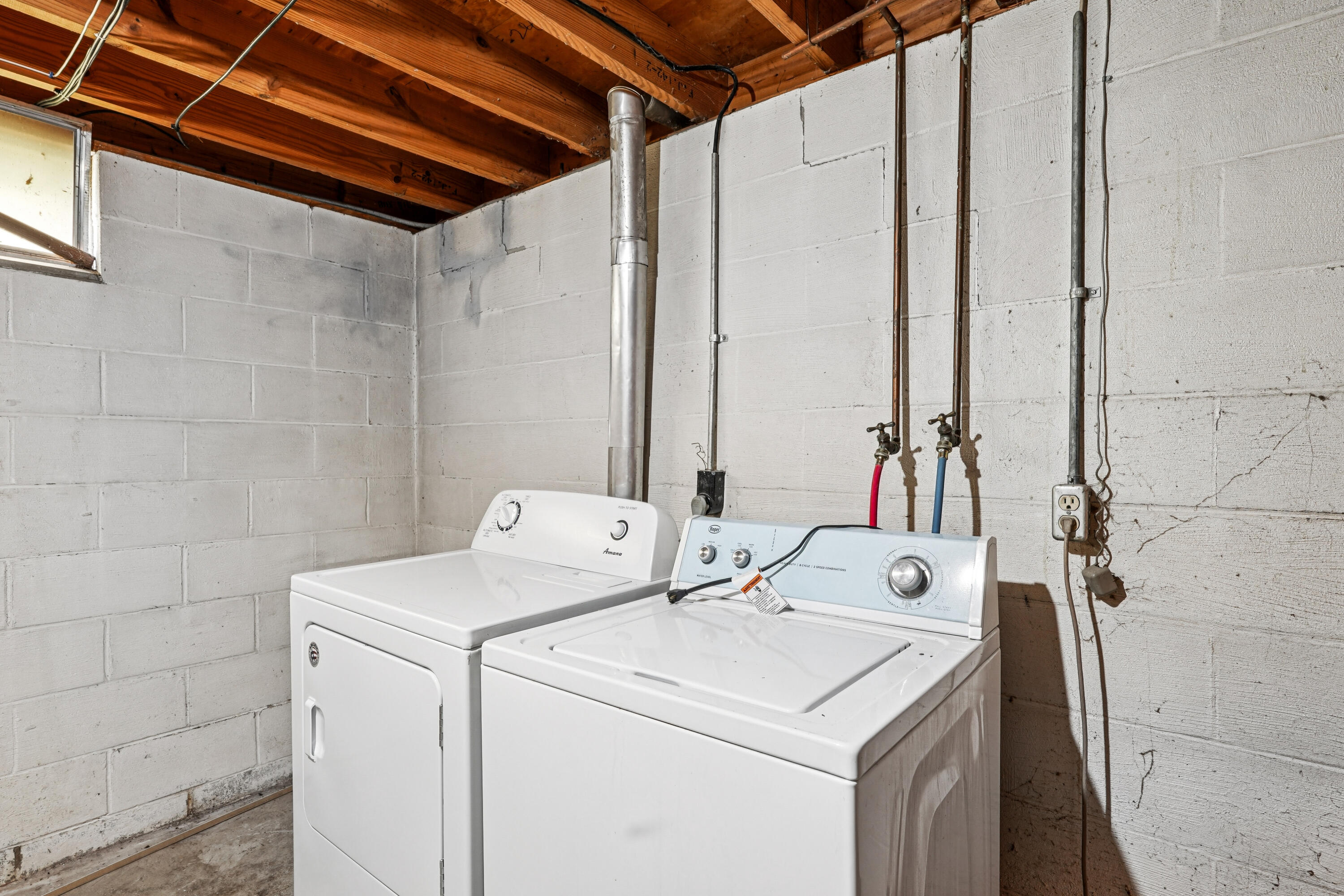 1316 Cedarview Drive, Springfield, Ohio 45503