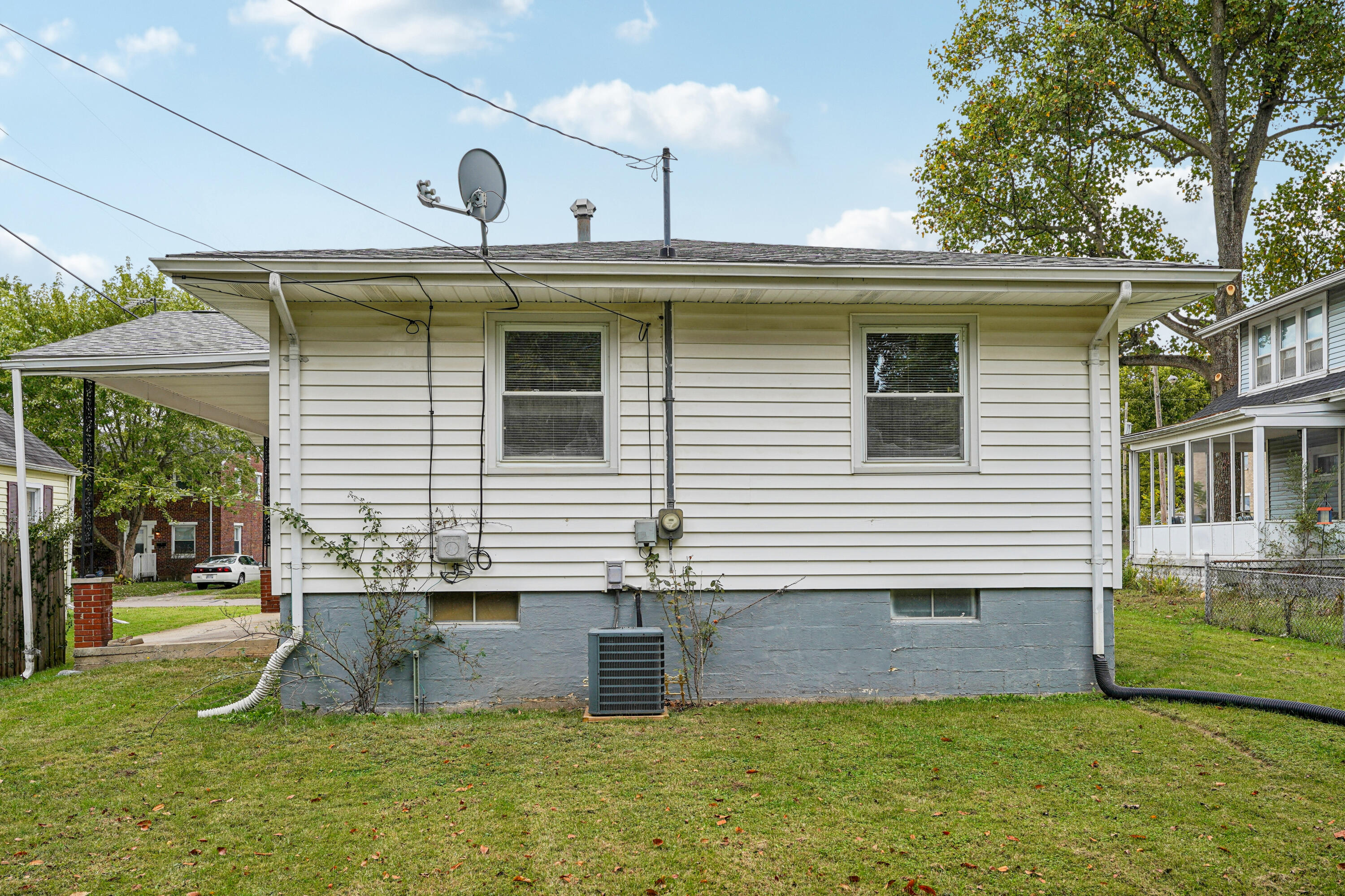 1316 Cedarview Drive, Springfield, Ohio 45503