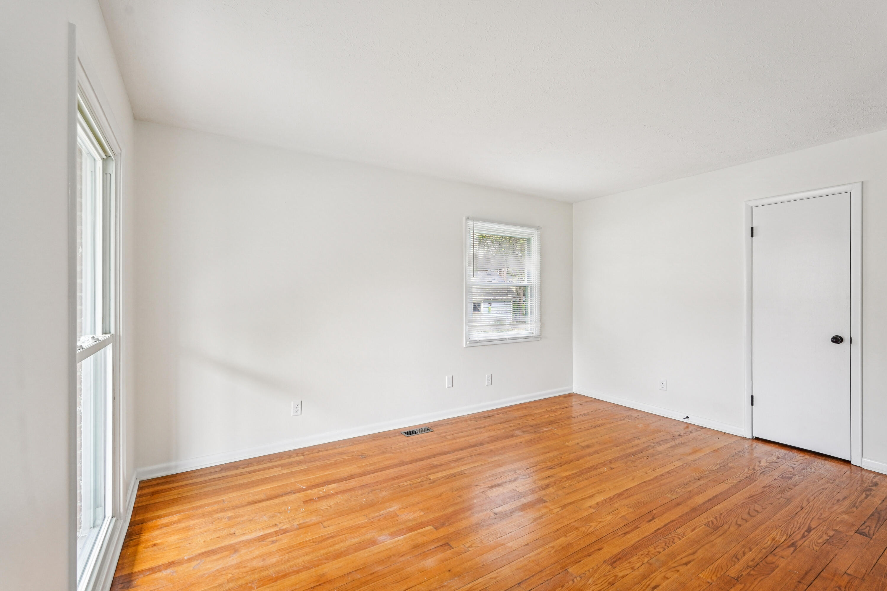 1316 Cedarview Drive, Springfield, Ohio 45503