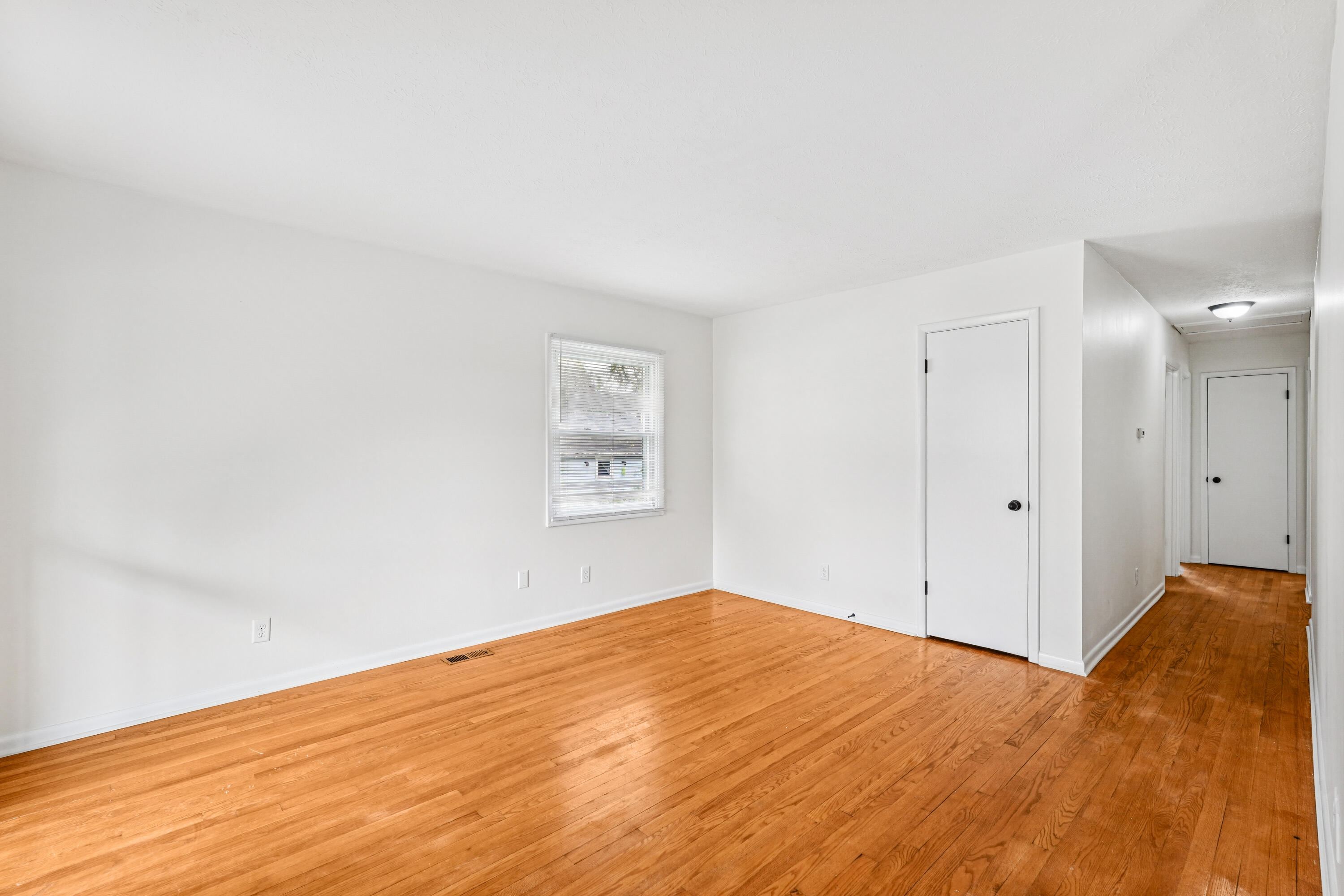 1316 Cedarview Drive, Springfield, Ohio 45503