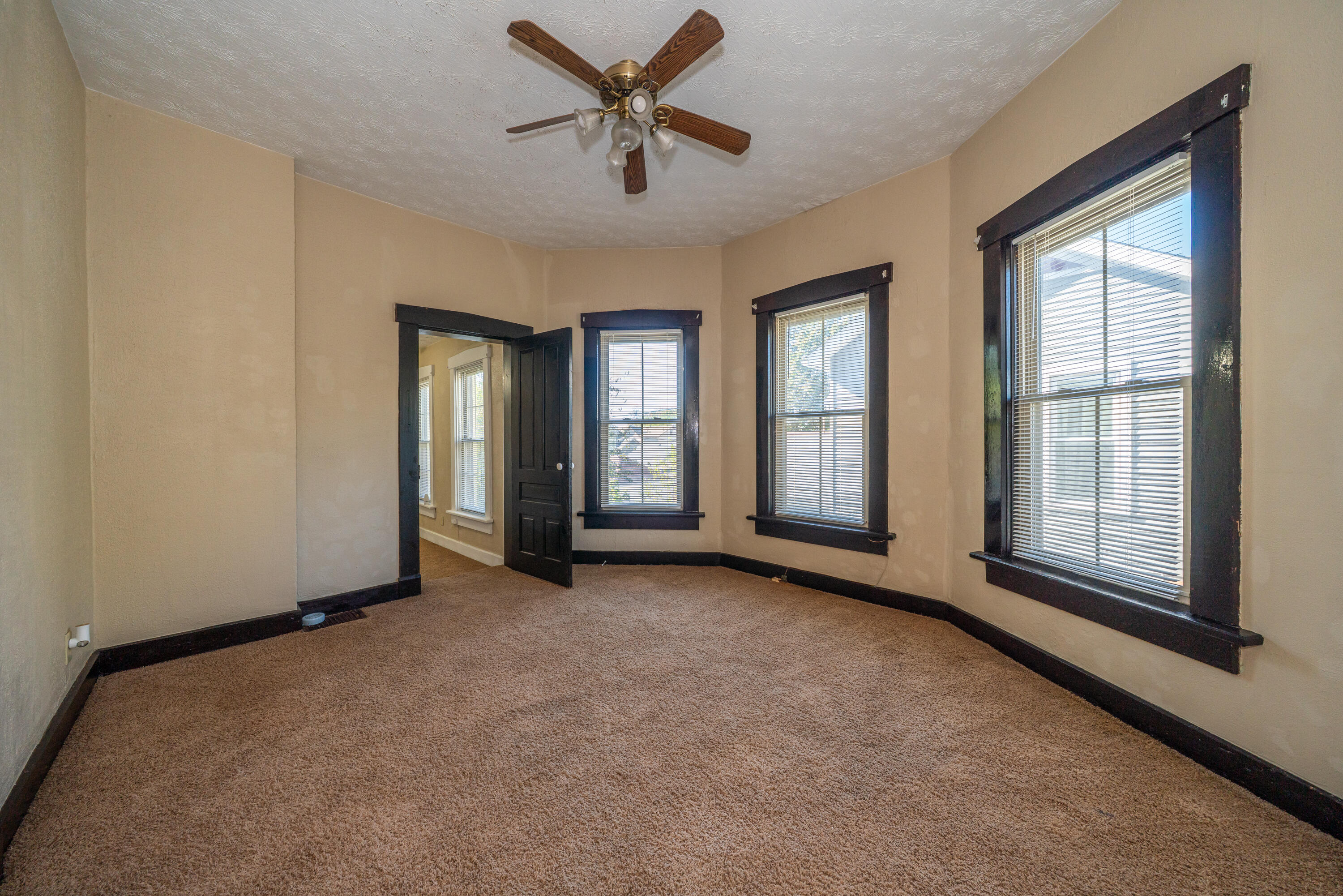 229-227 James Street, Dayton, Ohio 45410