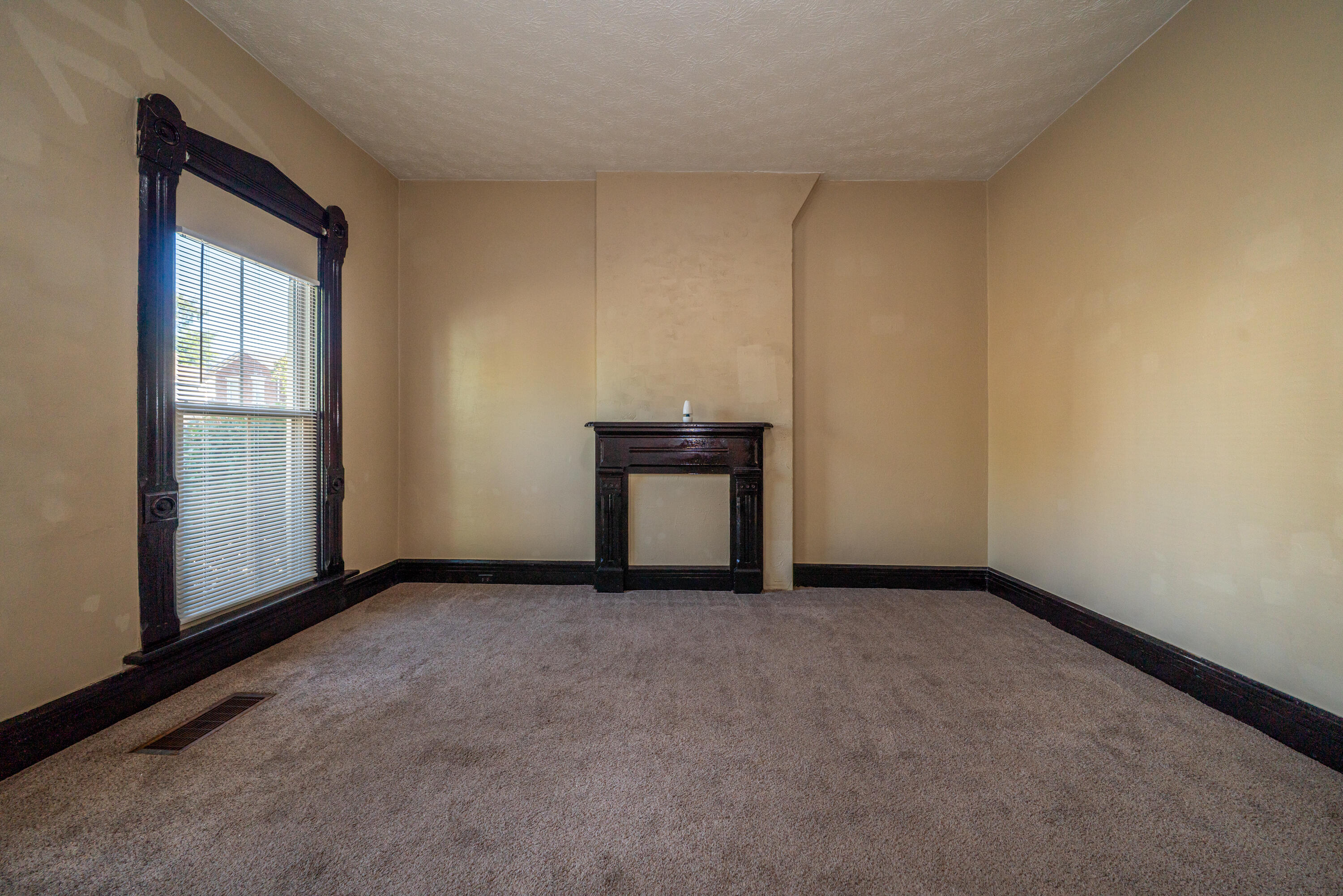 229-227 James Street, Dayton, Ohio 45410
