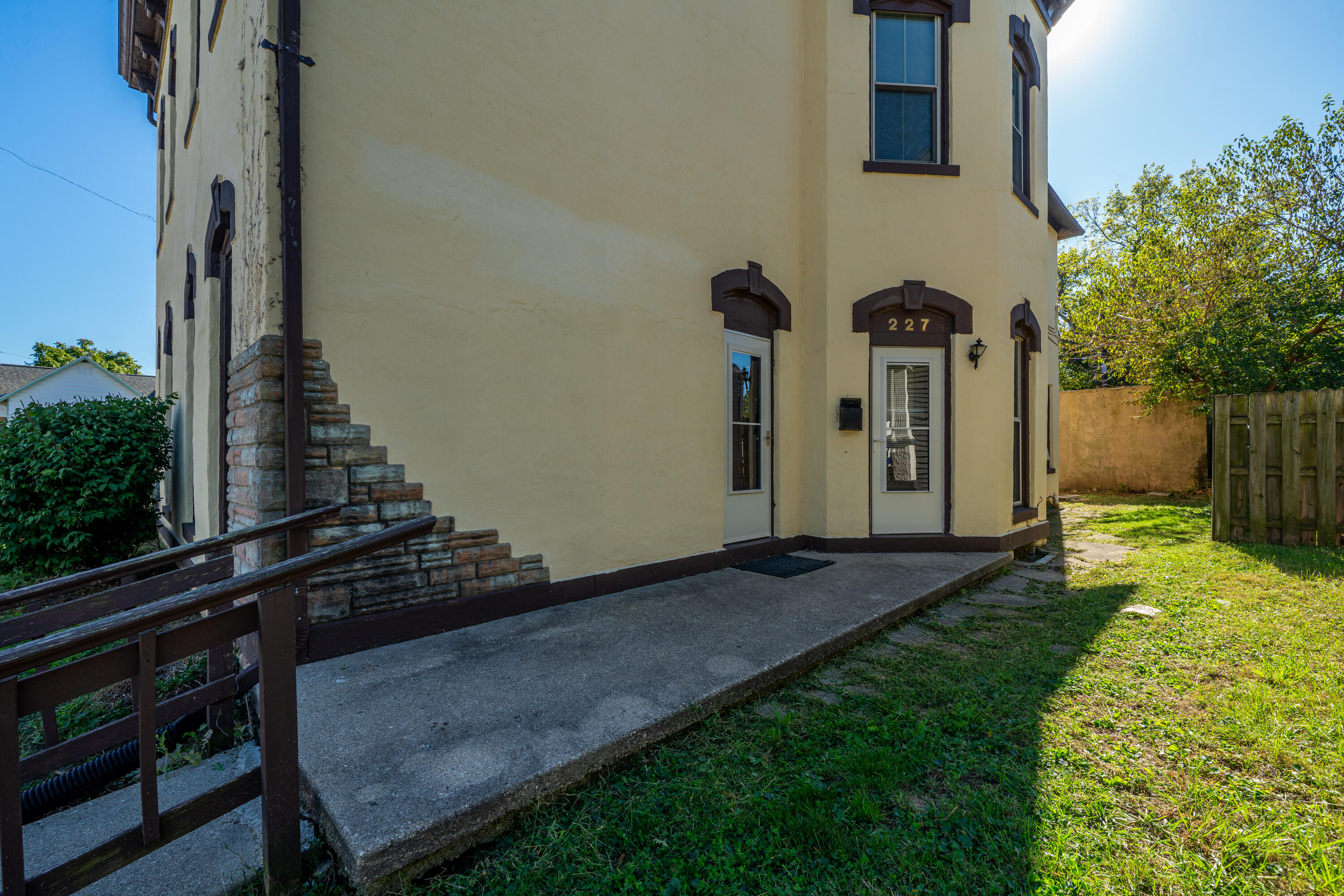 229-227 James Street, Dayton, Ohio 45410