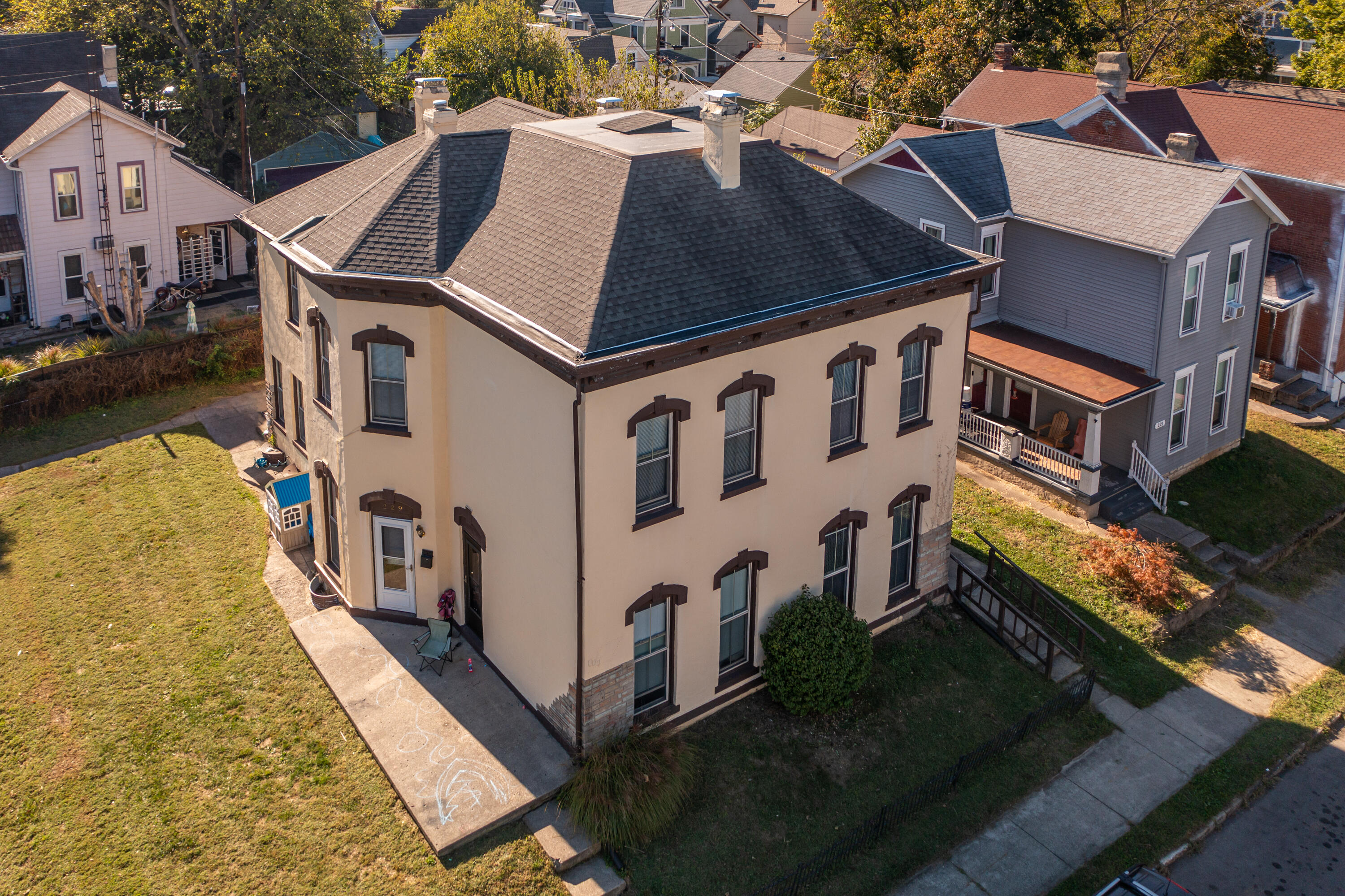 229-227 James Street, Dayton, Ohio 45410