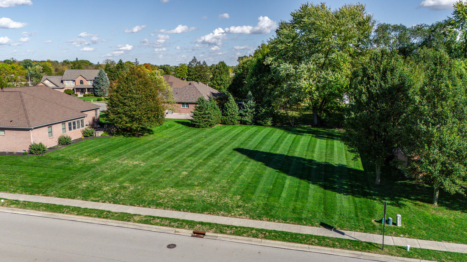 1965 Quail Nest Court, Troy, Ohio 45373