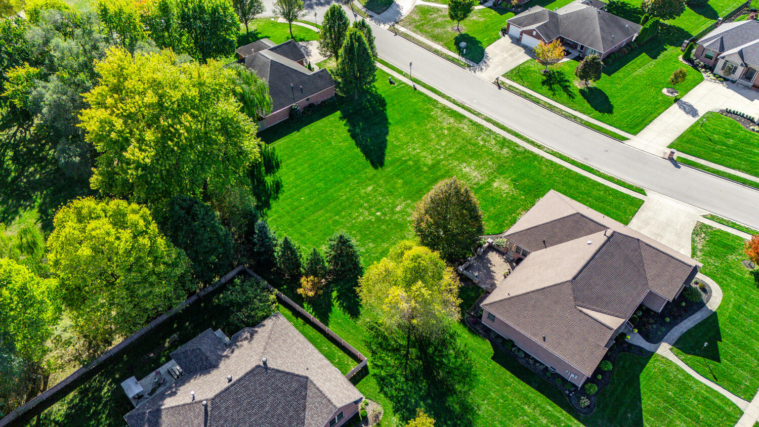 1965 Quail Nest Court, Troy, Ohio 45373