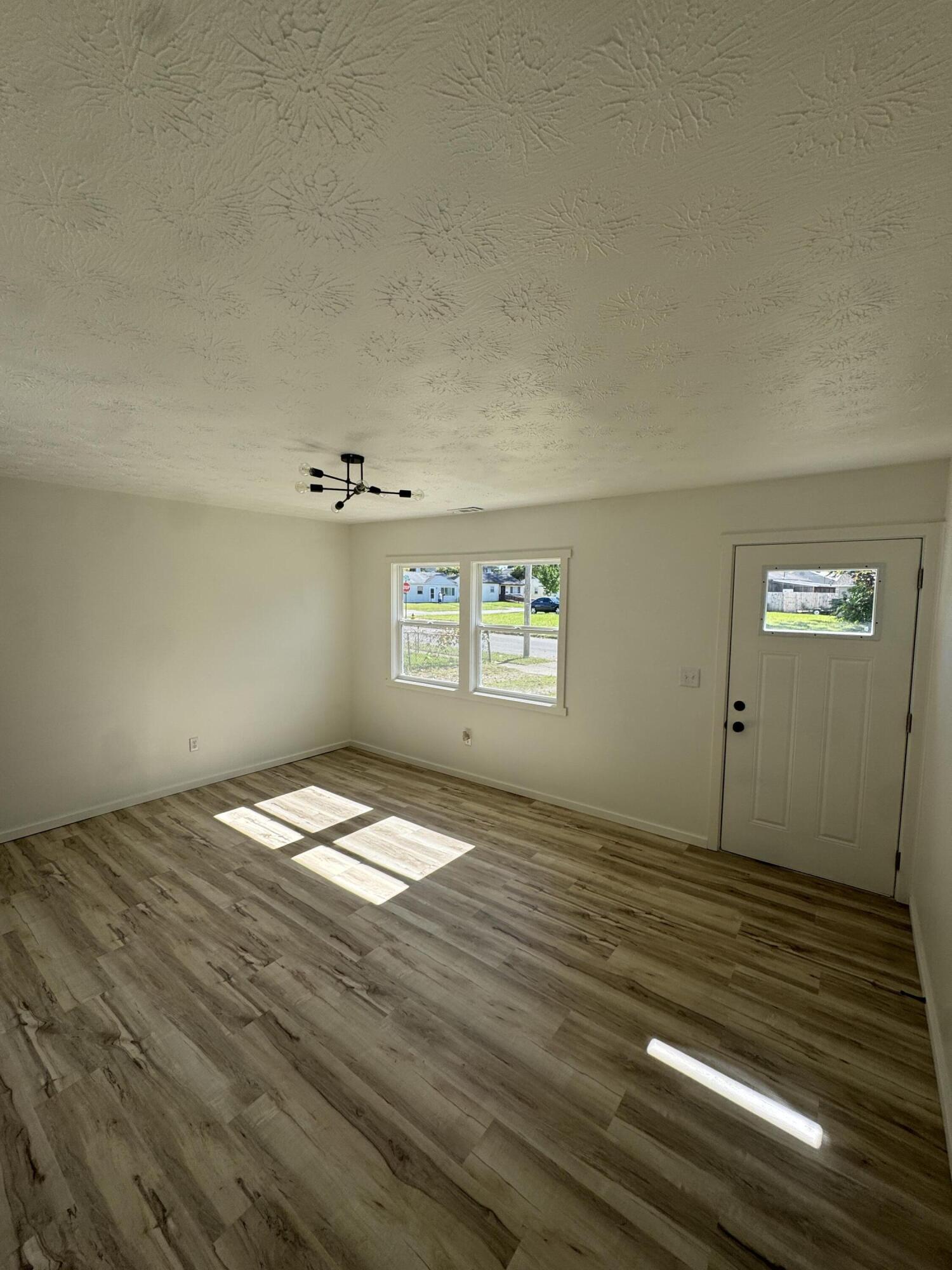 1010 Heard Avenue, Springfield, Ohio 45506