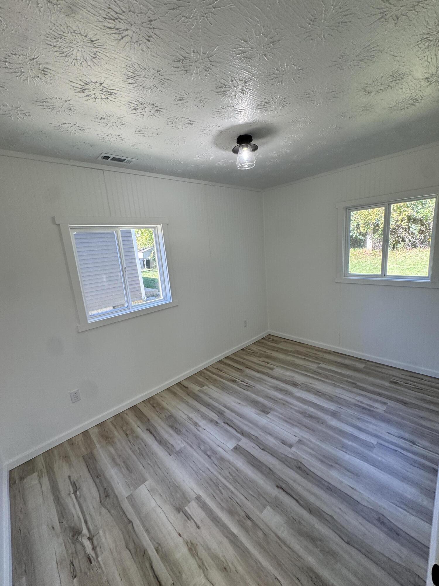 1010 Heard Avenue, Springfield, Ohio 45506