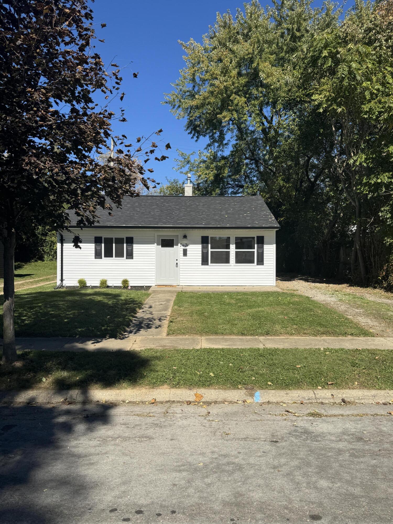 1010 Heard Avenue, Springfield, Ohio 45506