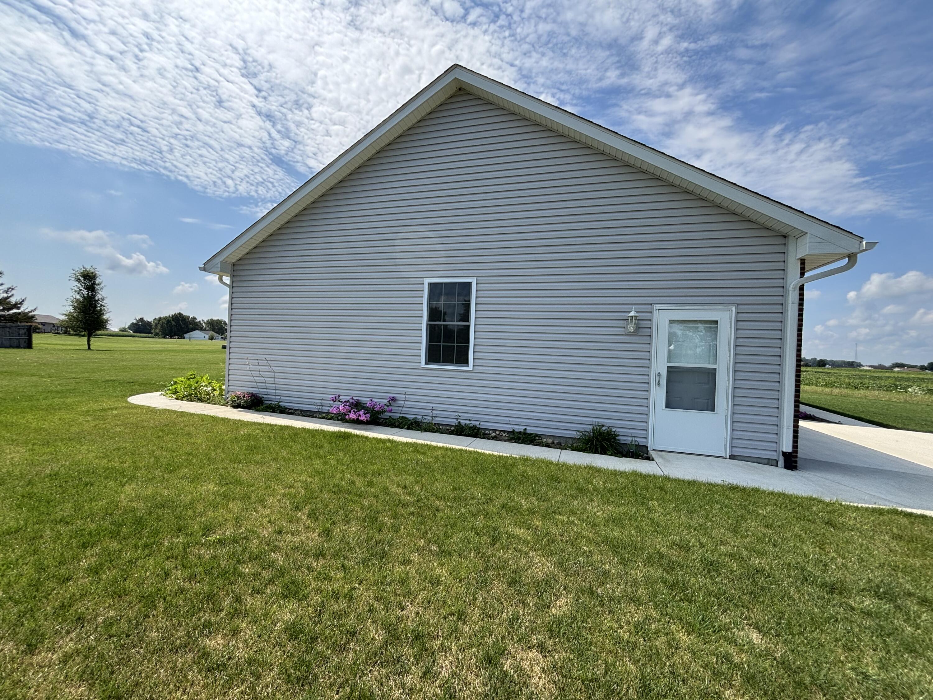 215 Village Parkway, Jackson Center, Ohio 45334