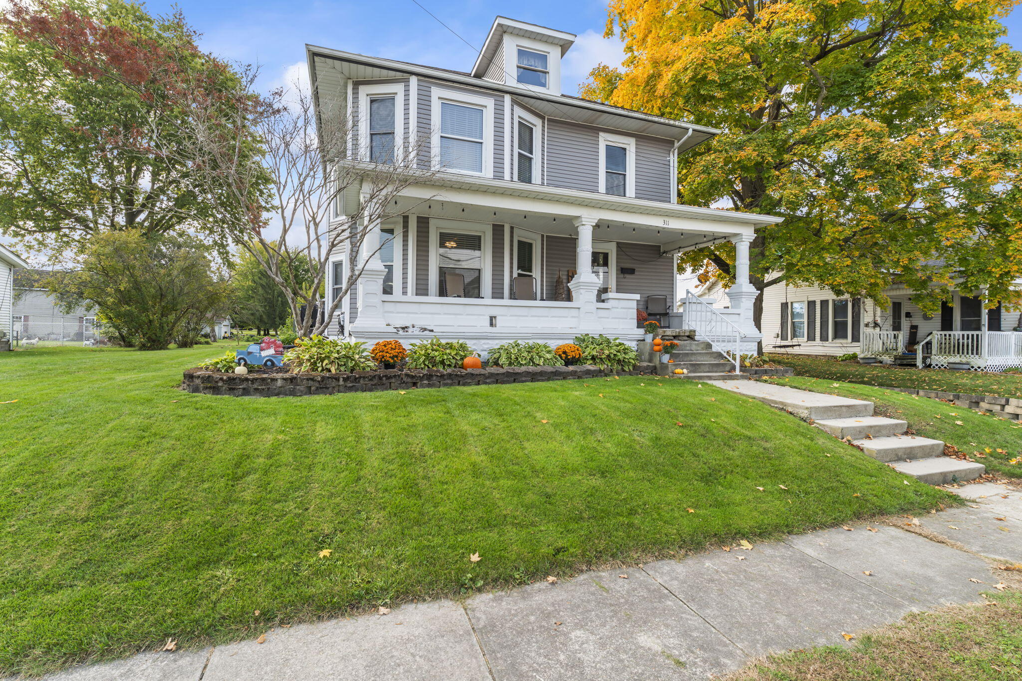 311 School Street, Bradford, Ohio 45308