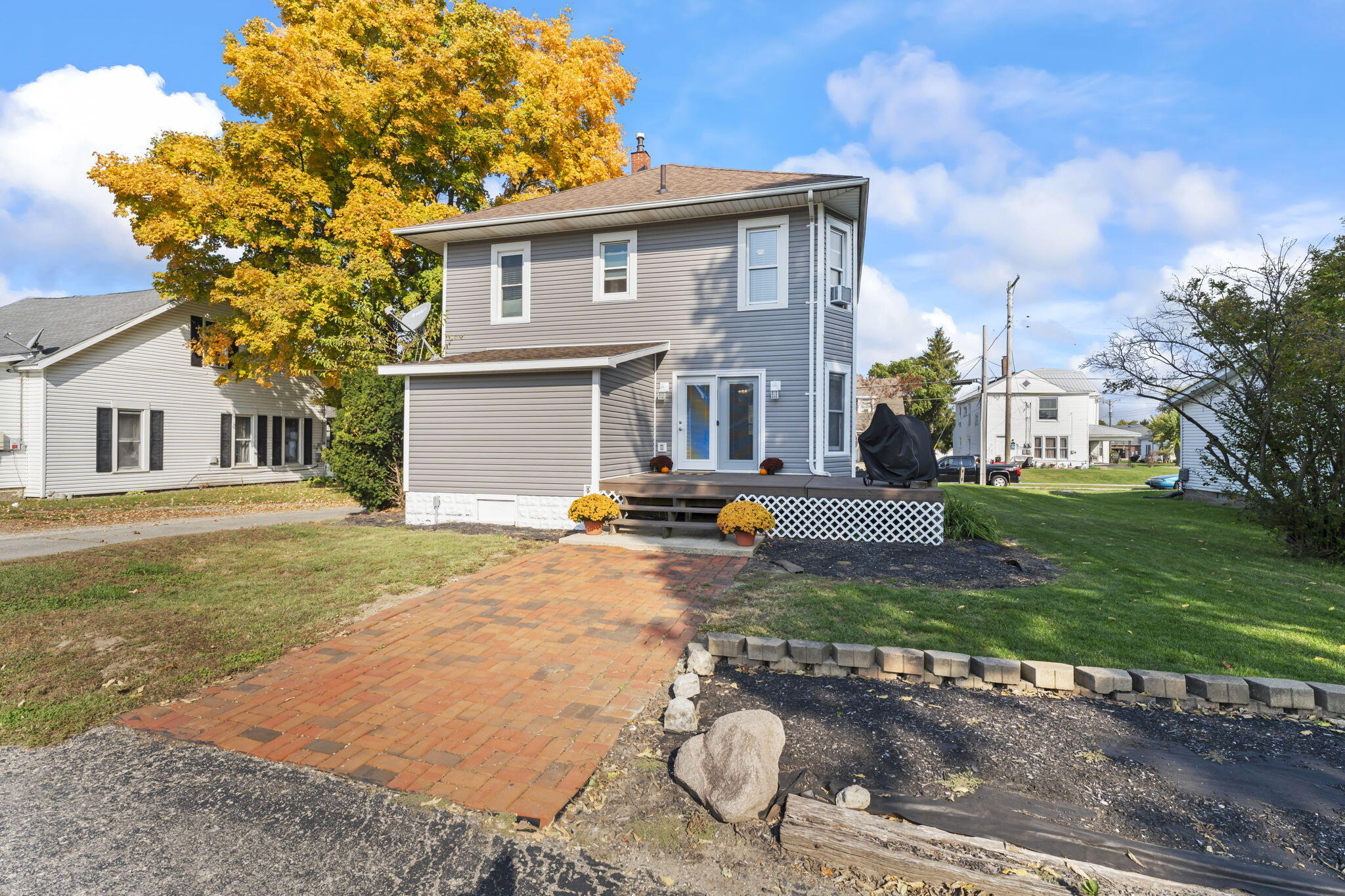 311 School Street, Bradford, Ohio 45308