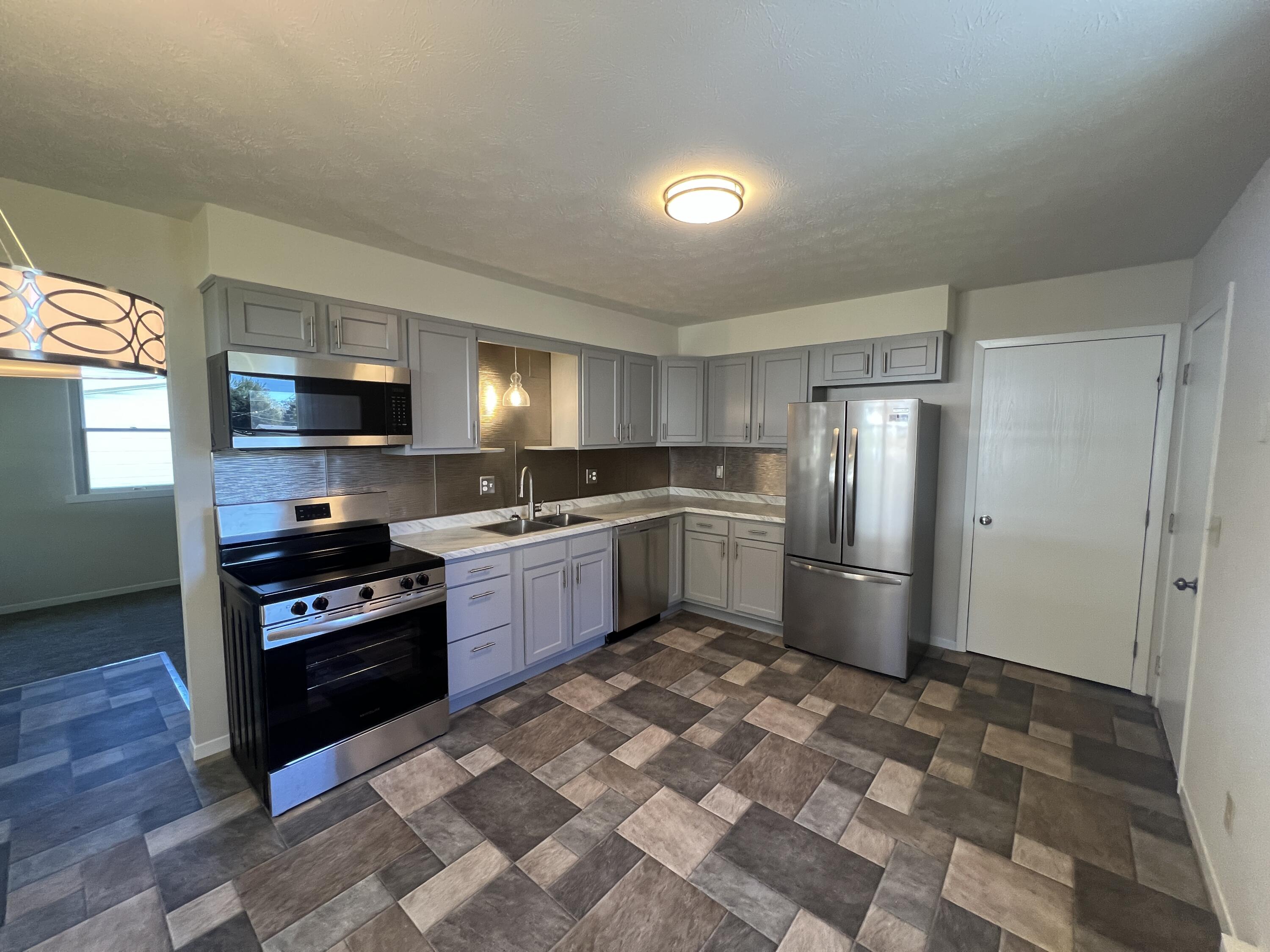 83 Prospect Street, Mechanicsburg, Ohio 43044