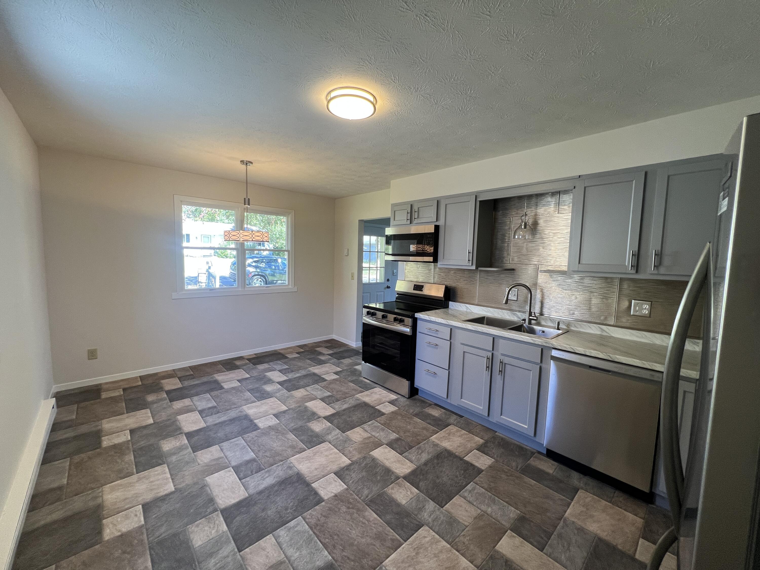 83 Prospect Street, Mechanicsburg, Ohio 43044