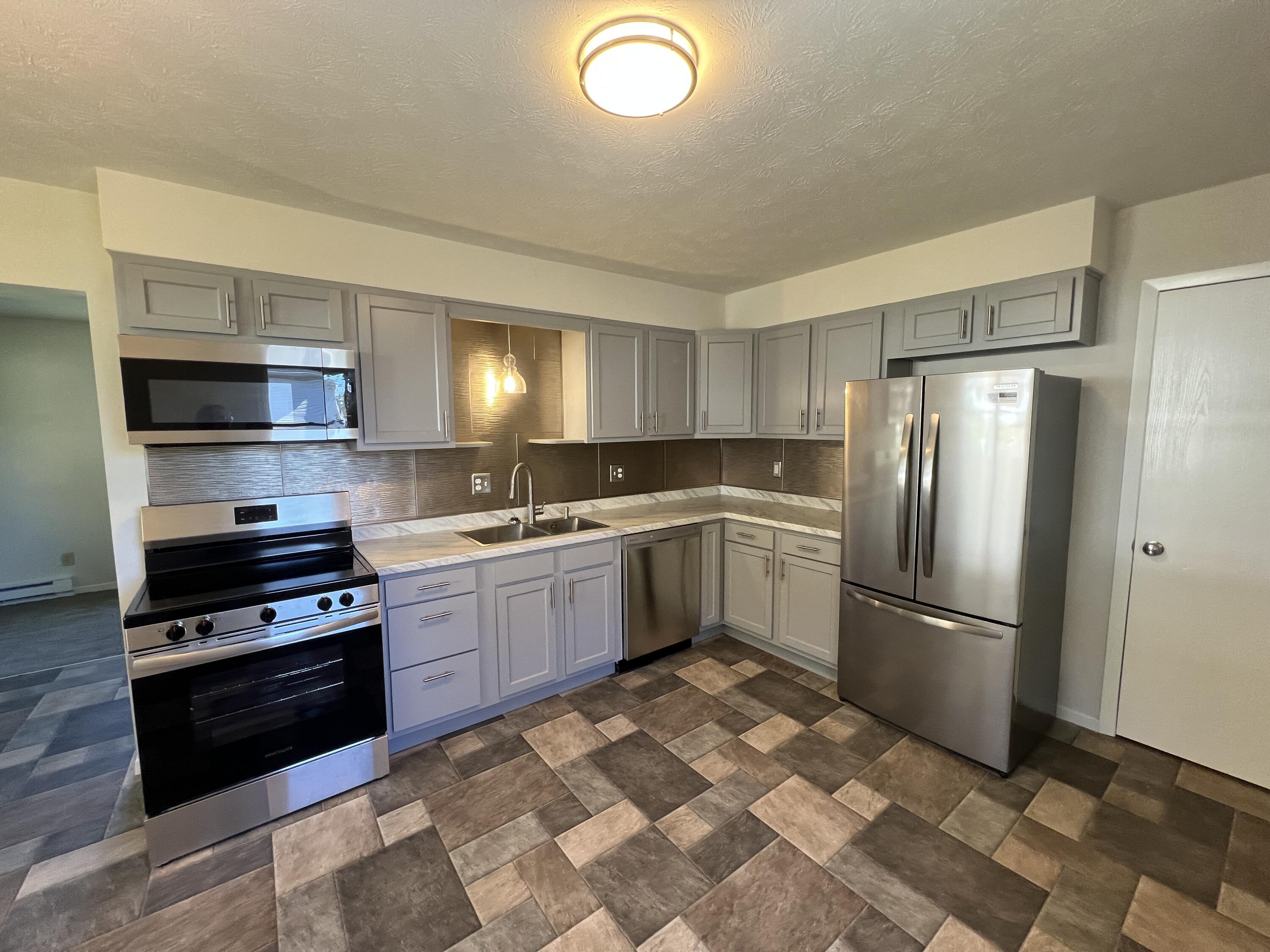 83 Prospect Street, Mechanicsburg, Ohio 43044