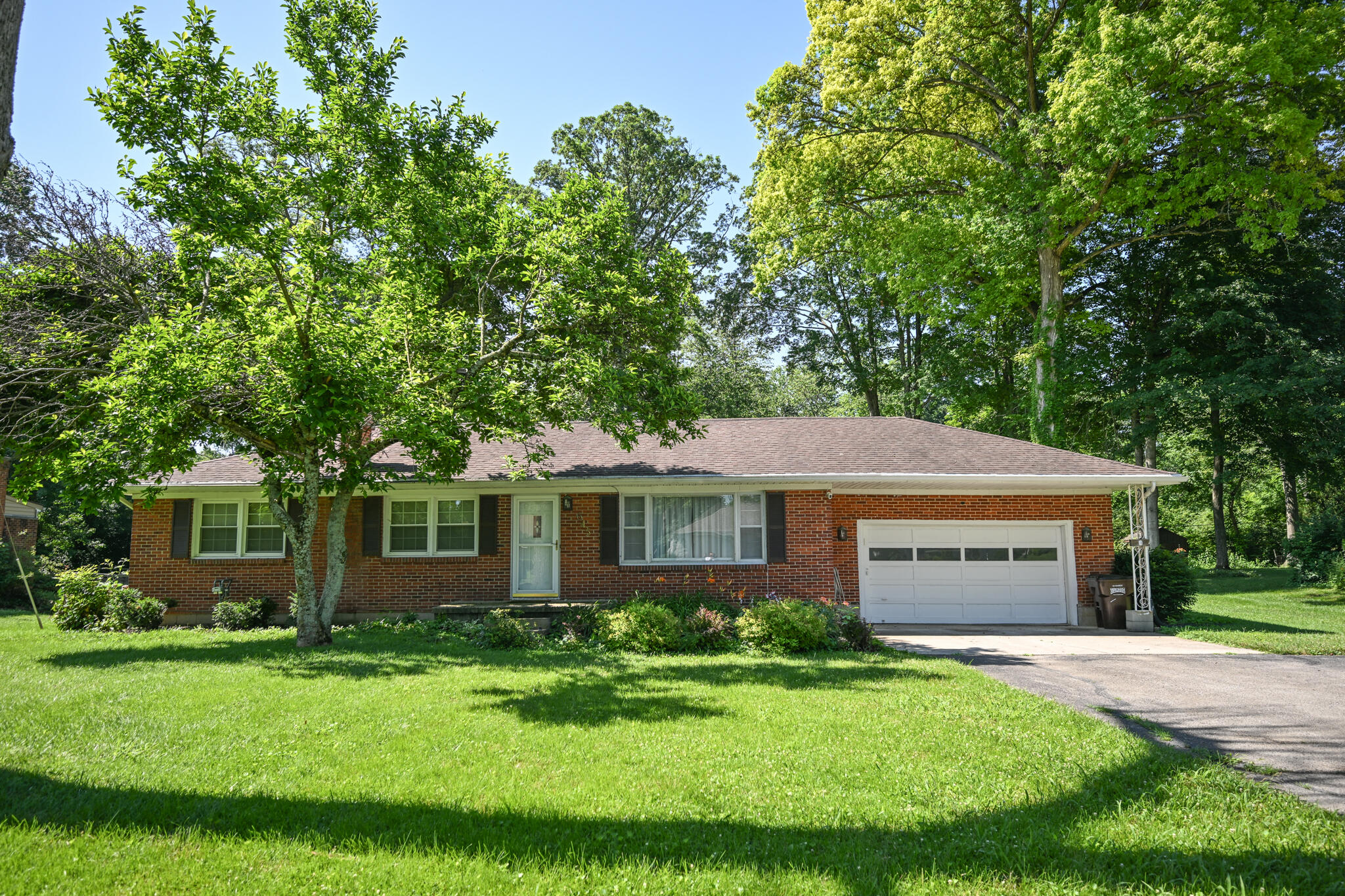 645 Dorchester Drive, Springfield, Ohio 45506