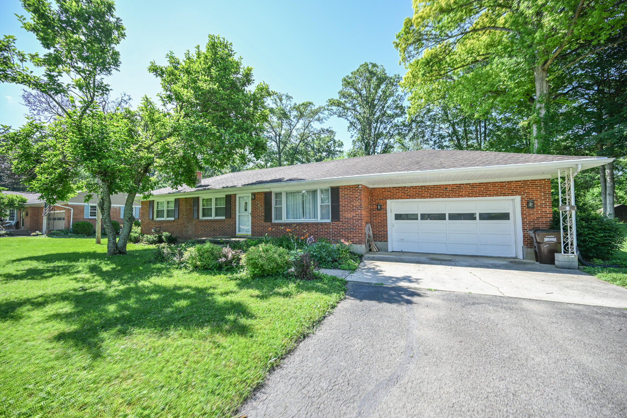 645 Dorchester Drive, Springfield, Ohio 45506
