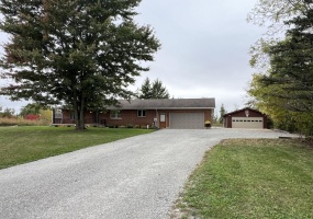 2601 Rangeline Road, Russia, Ohio 45363, 3 Bedrooms Bedrooms, ,2 BathroomsBathrooms,Residential,For Sale,Rangeline,1042103