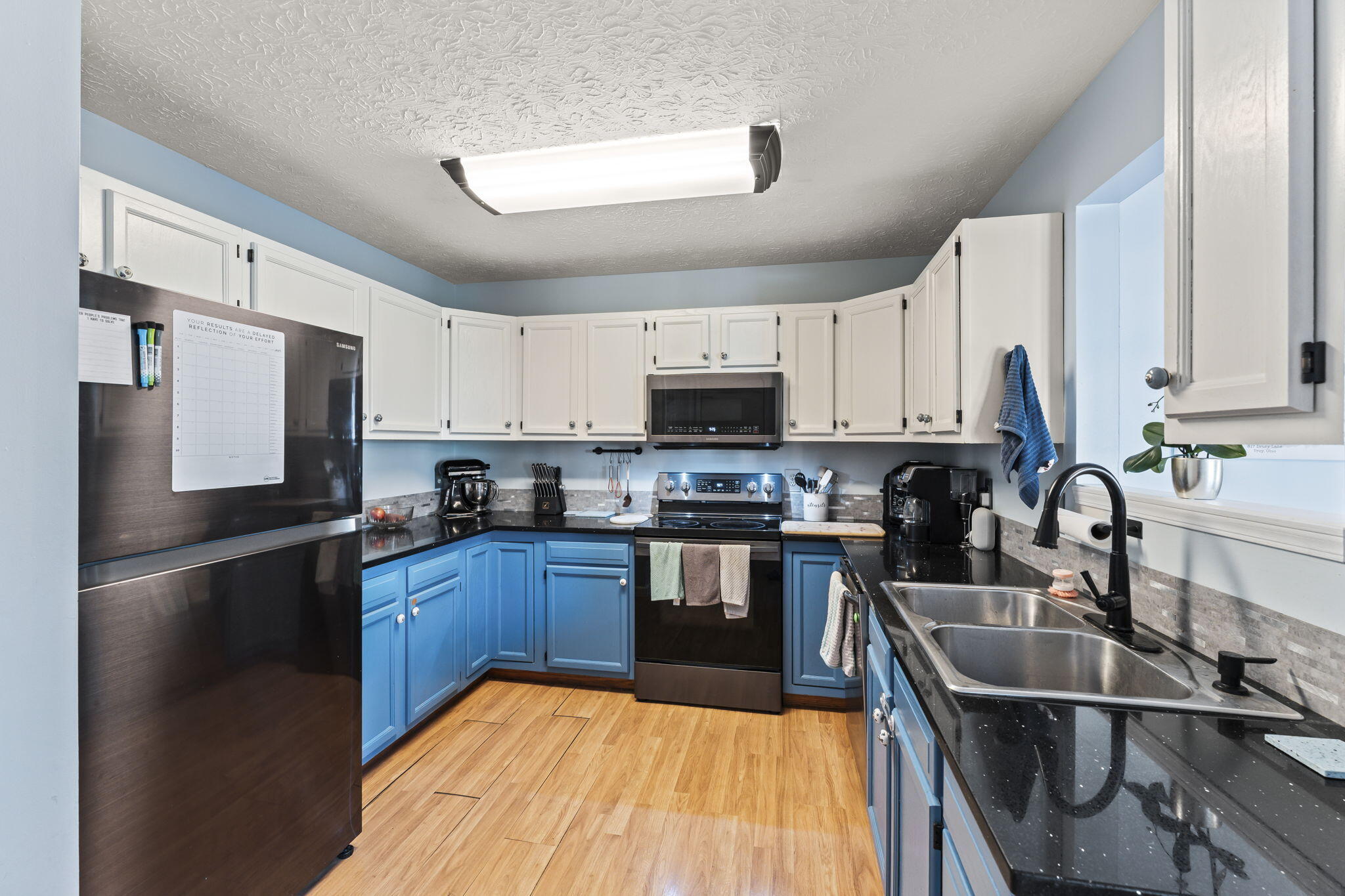 817 Drury Lane, Troy, Ohio 45373