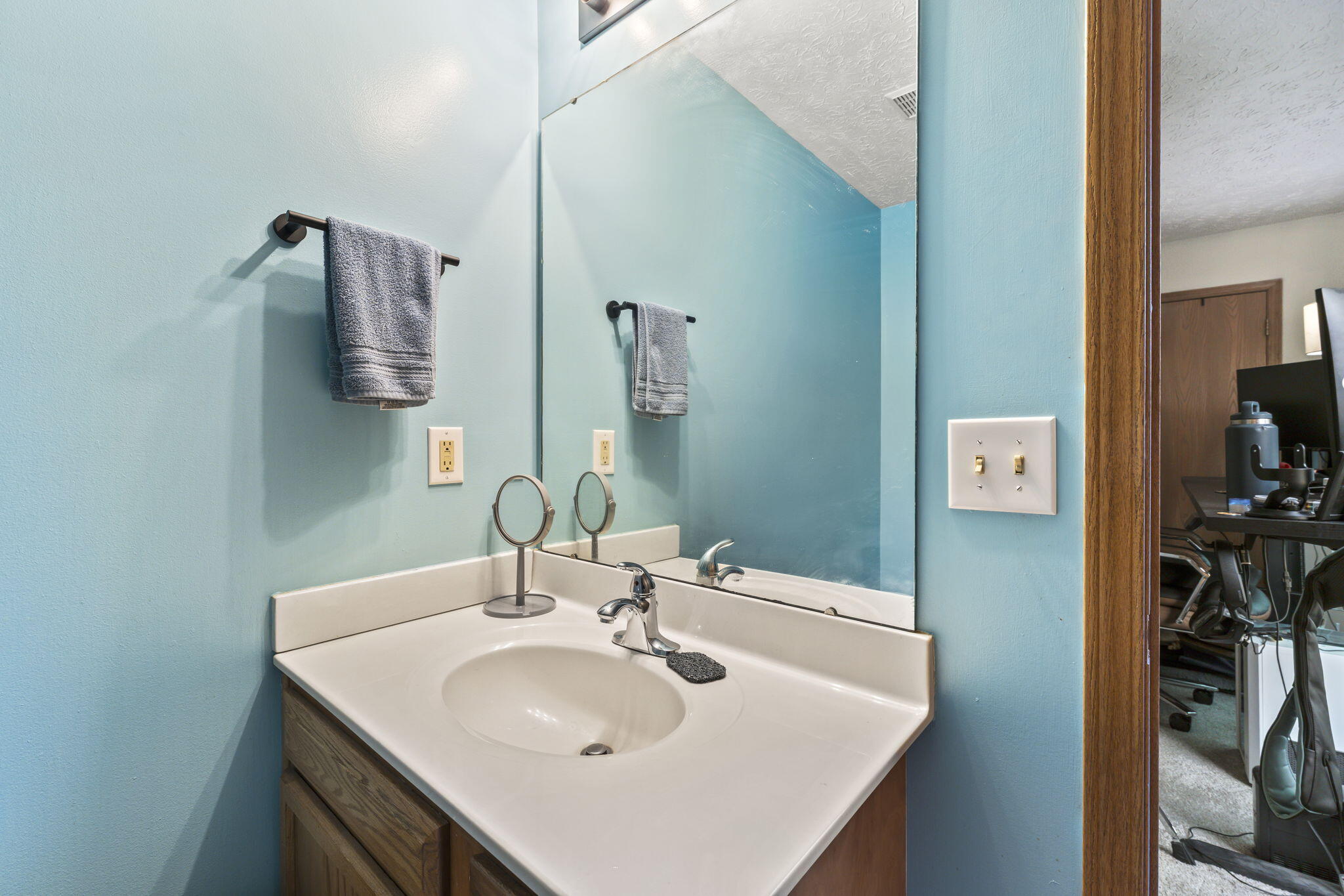 817 Drury Lane, Troy, Ohio 45373