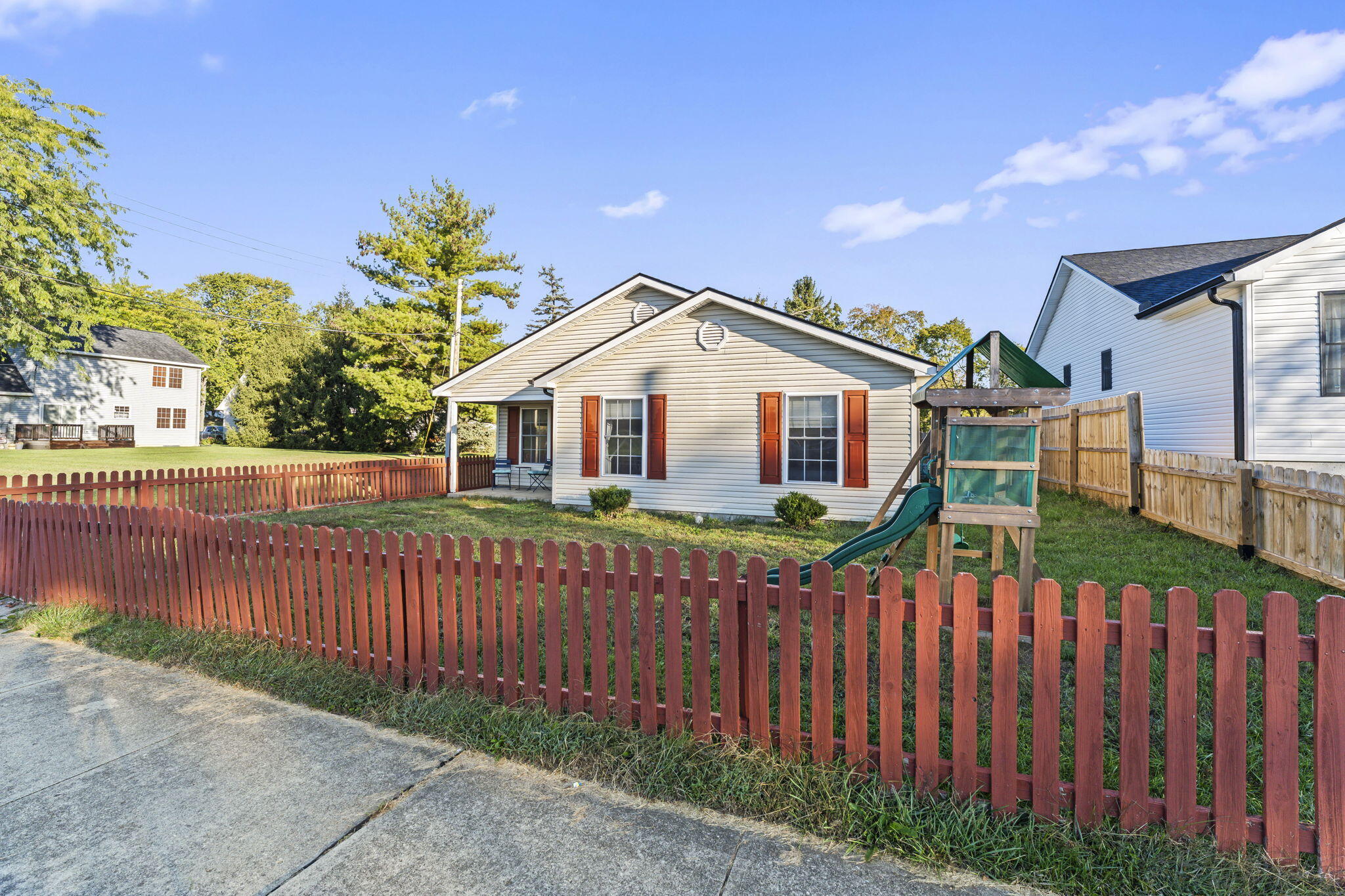 817 Drury Lane, Troy, Ohio 45373