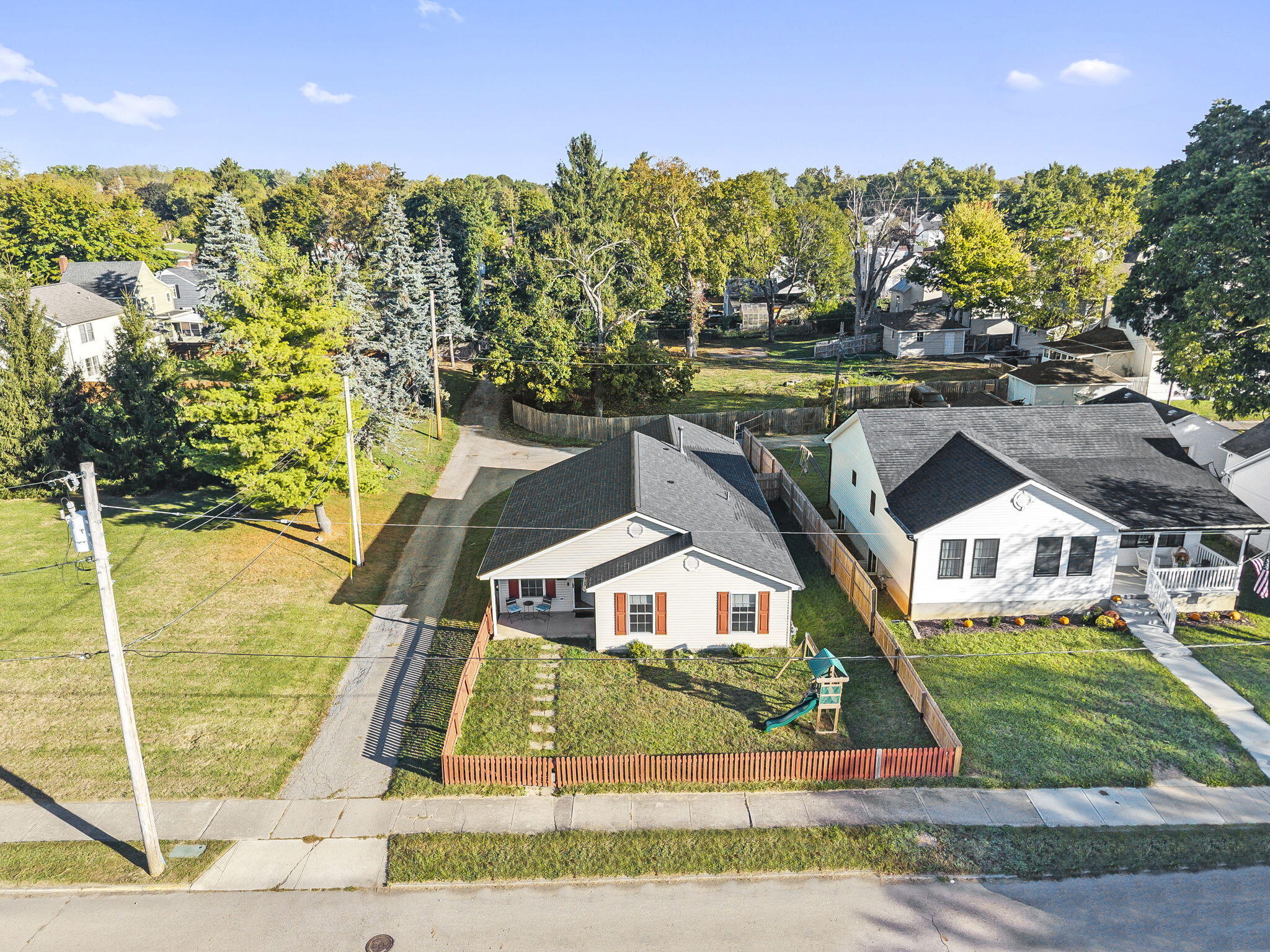 817 Drury Lane, Troy, Ohio 45373