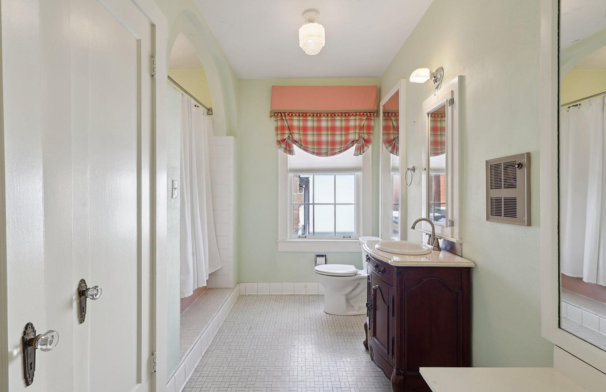 118 Walnut Street, Troy, Ohio 45373